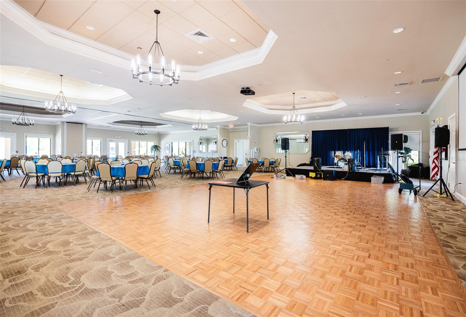 Image 45 of 49 For 2427 Daisy Drive