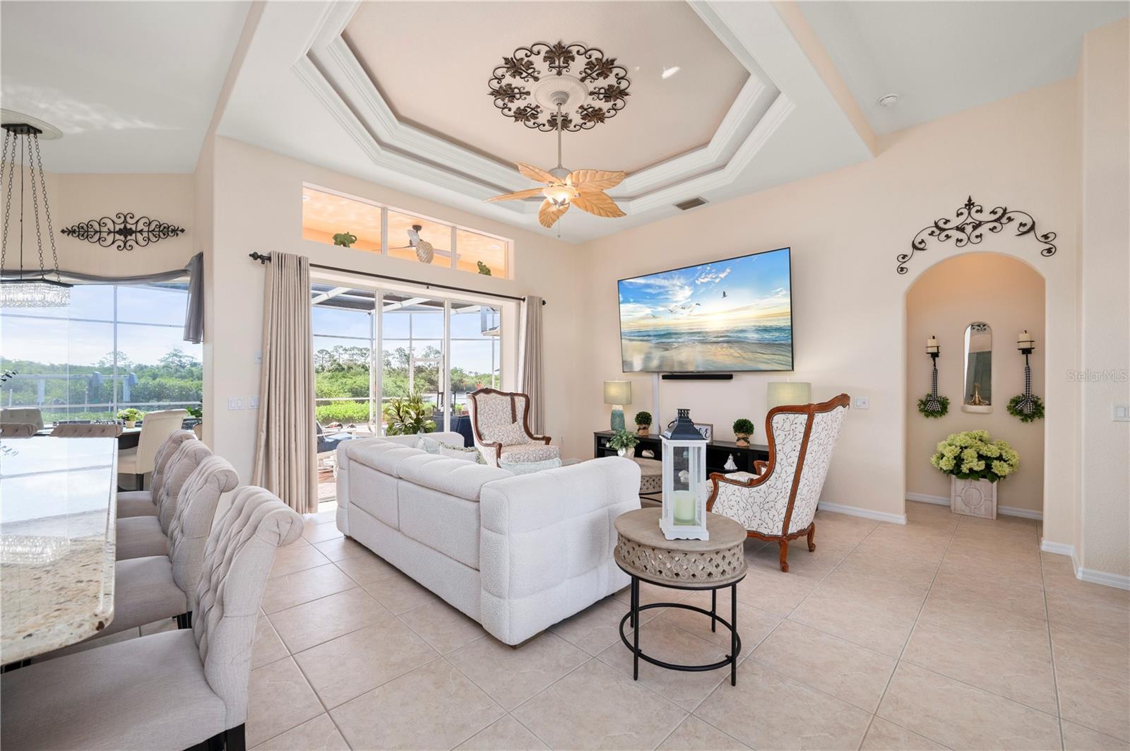 Image 18 of 71 For 1356 Tremont Terrace