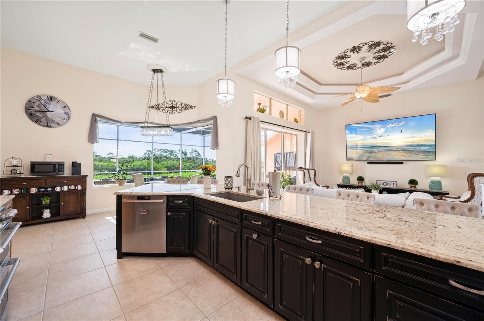 Image 23 of 71 For 1356 Tremont Terrace