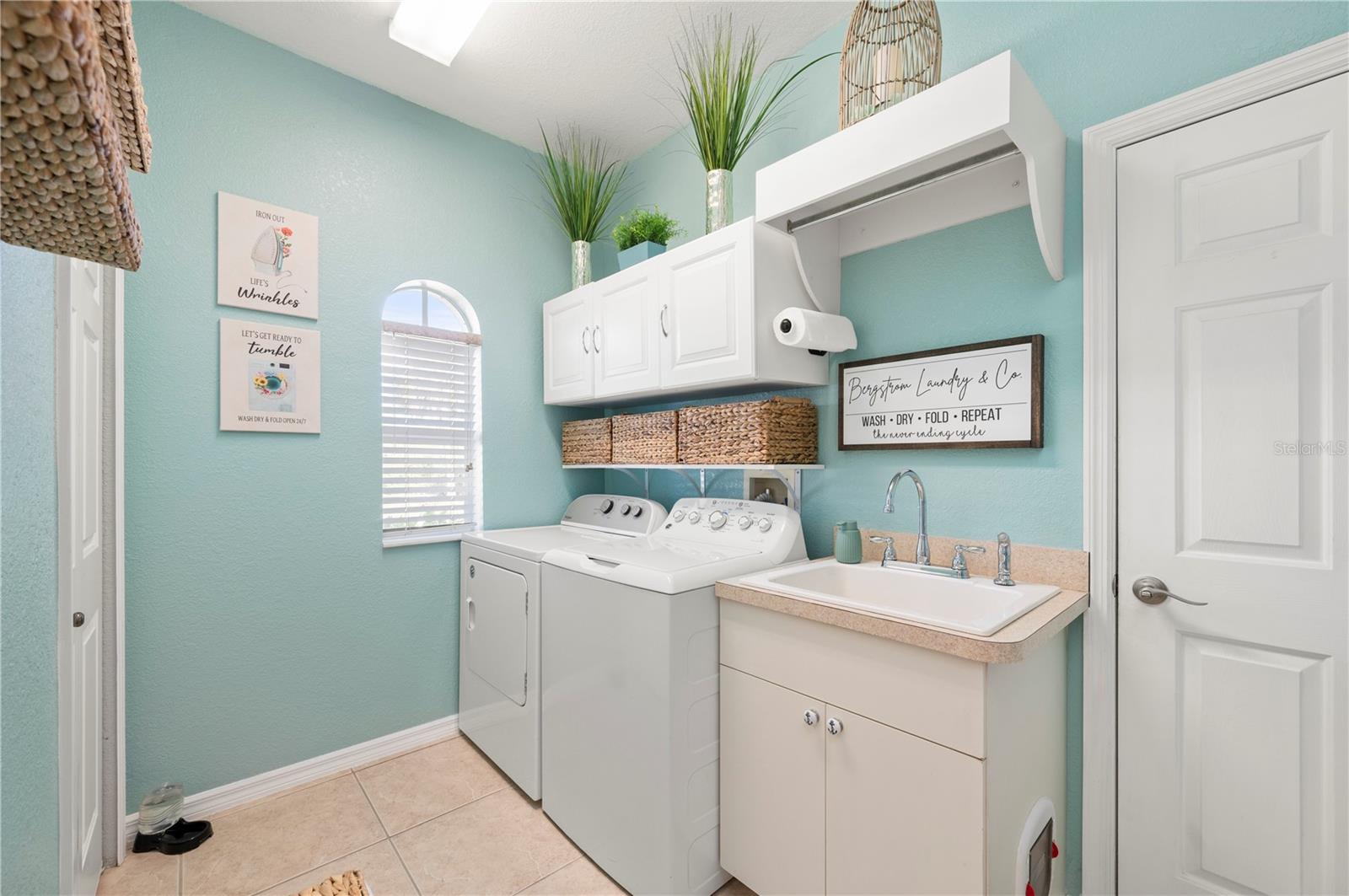 Image 39 of 71 For 1356 Tremont Terrace