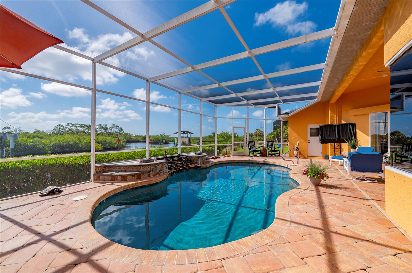 Image 49 of 71 For 1356 Tremont Terrace