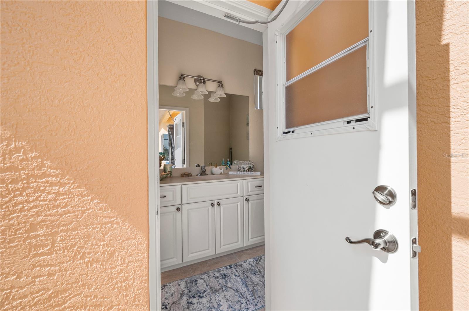 Image 51 of 71 For 1356 Tremont Terrace