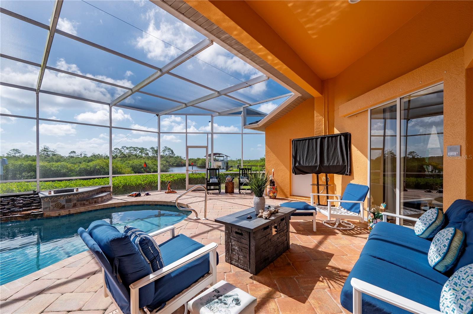 Image 52 of 71 For 1356 Tremont Terrace