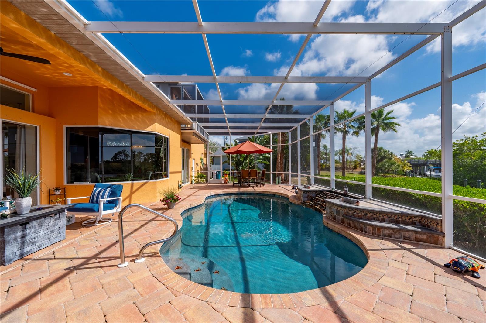 Image 55 of 71 For 1356 Tremont Terrace