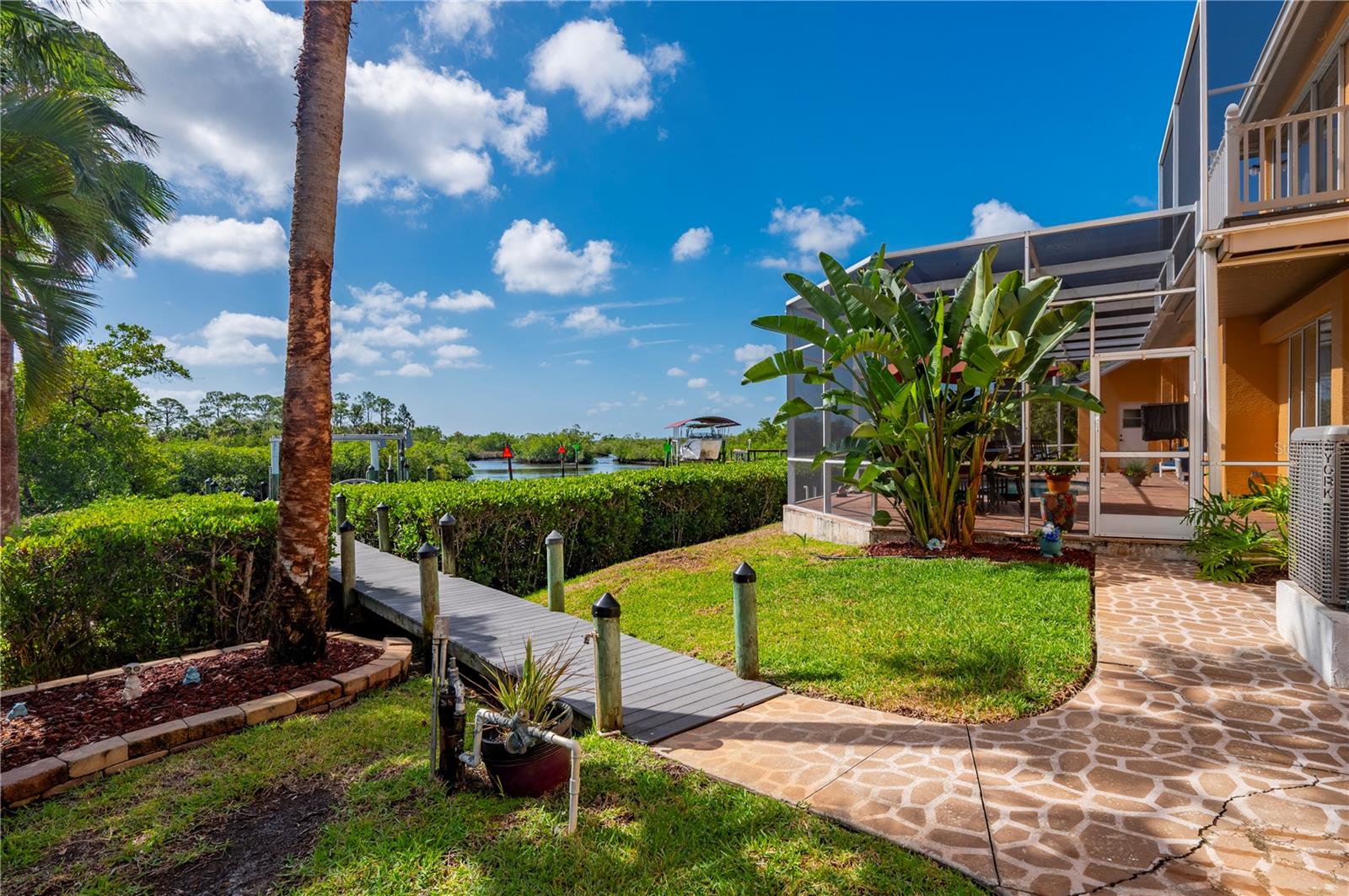 Image 60 of 71 For 1356 Tremont Terrace