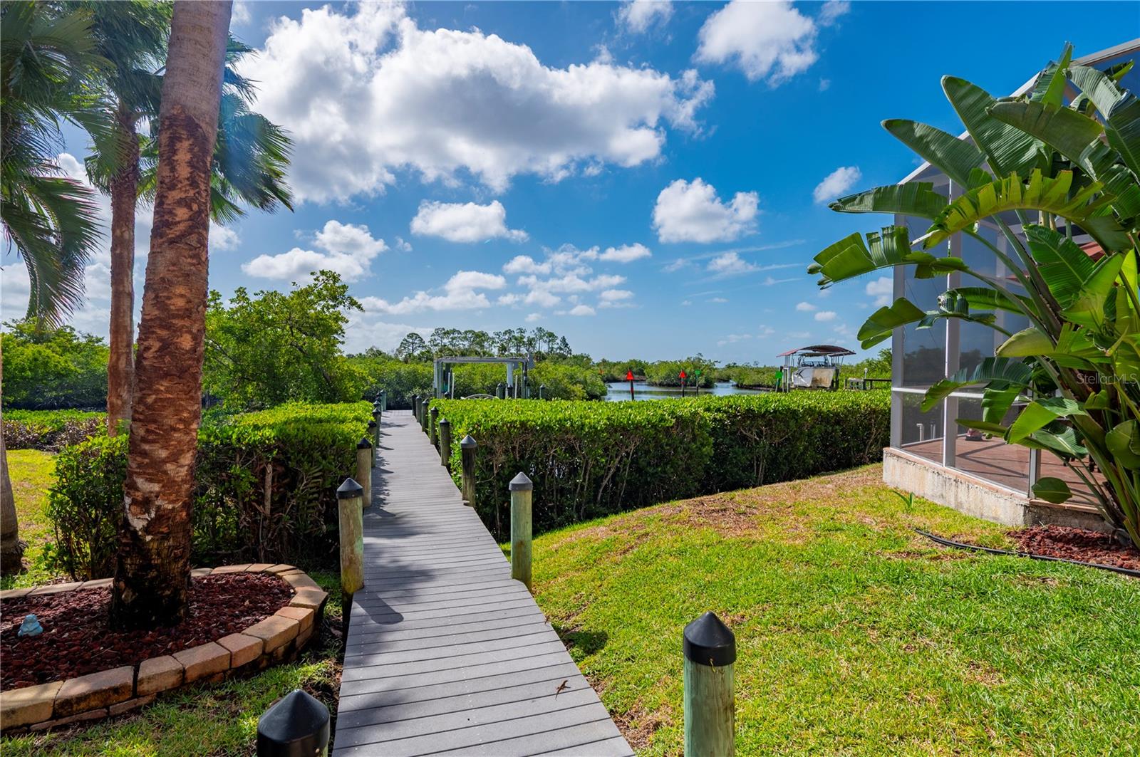 Image 61 of 71 For 1356 Tremont Terrace