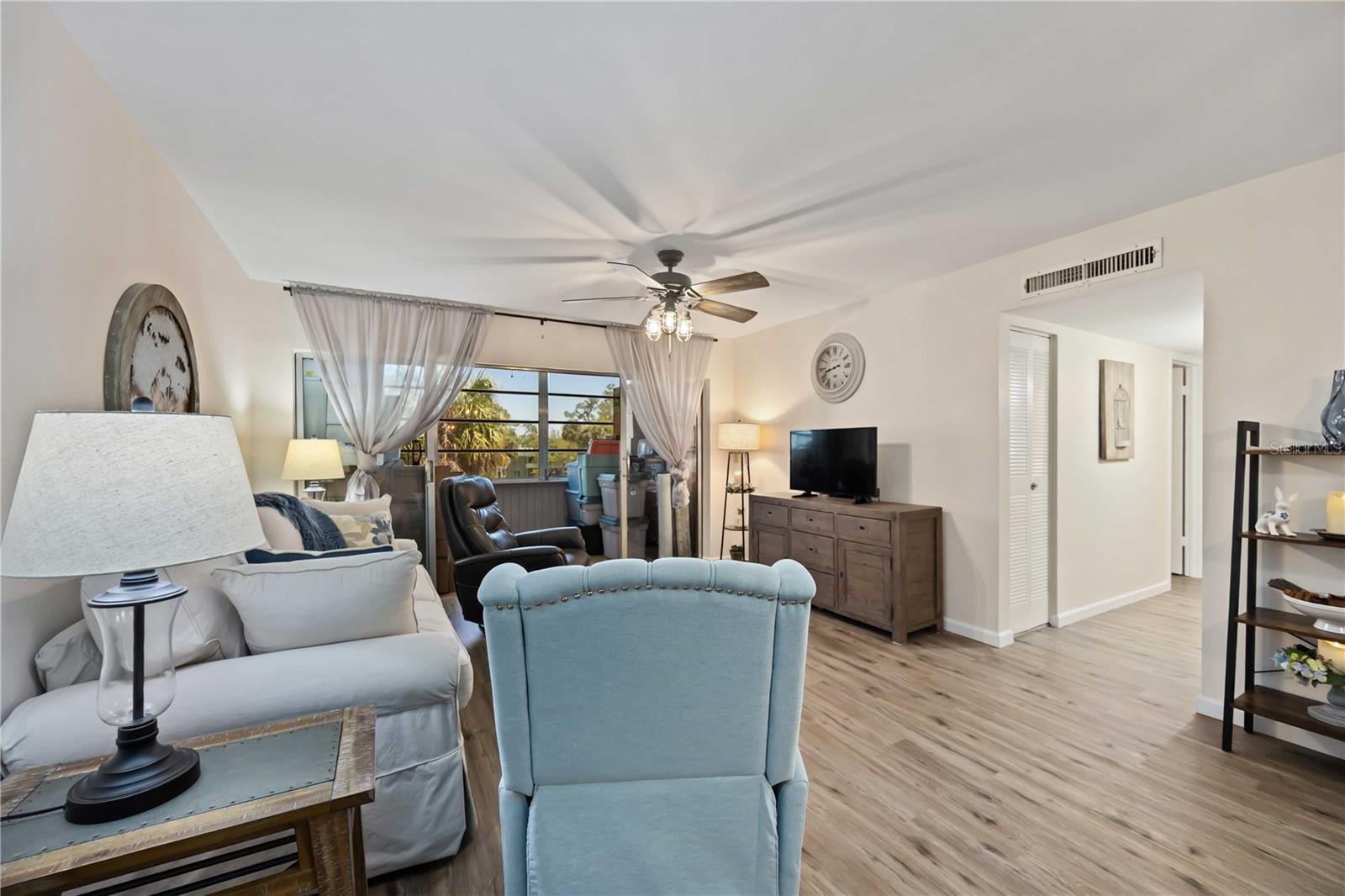 Image 13 of 59 For 2290 Aaron Street 312