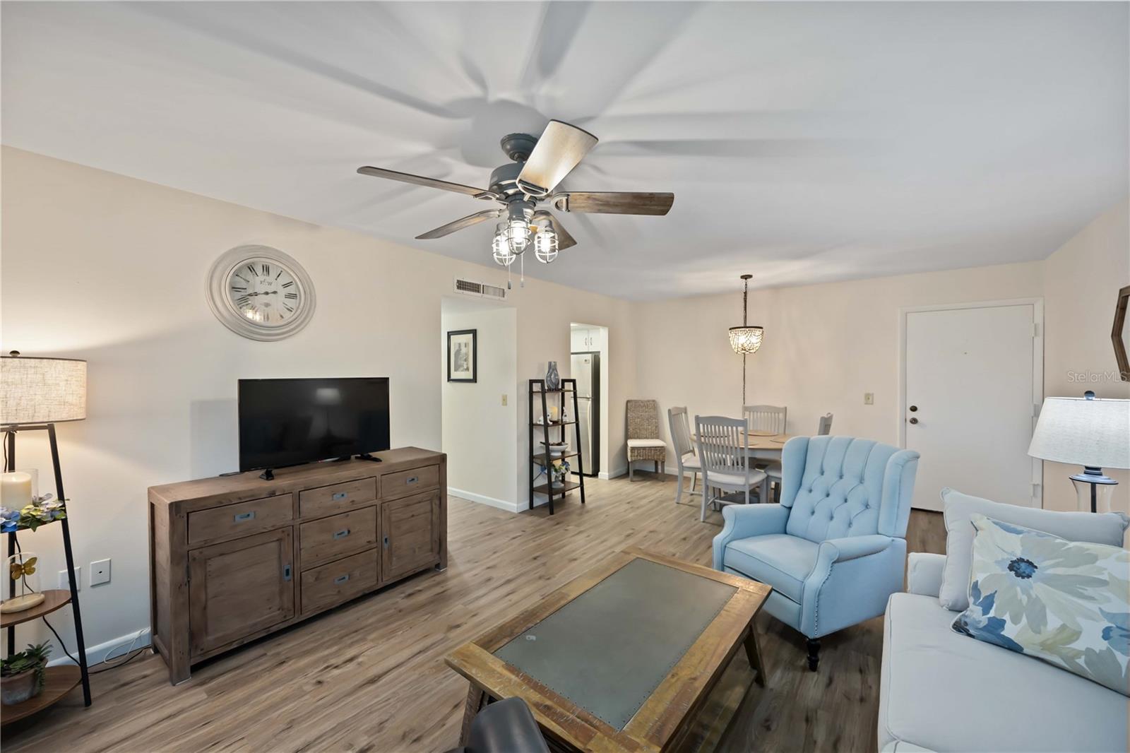 Image 16 of 59 For 2290 Aaron Street 312