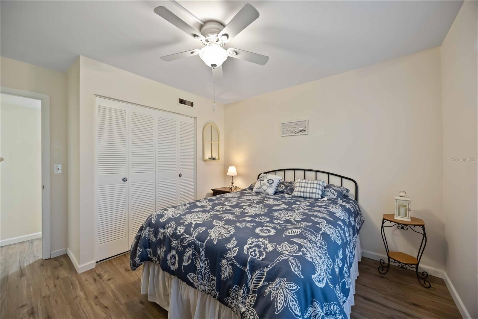 Image 29 of 59 For 2290 Aaron Street 312