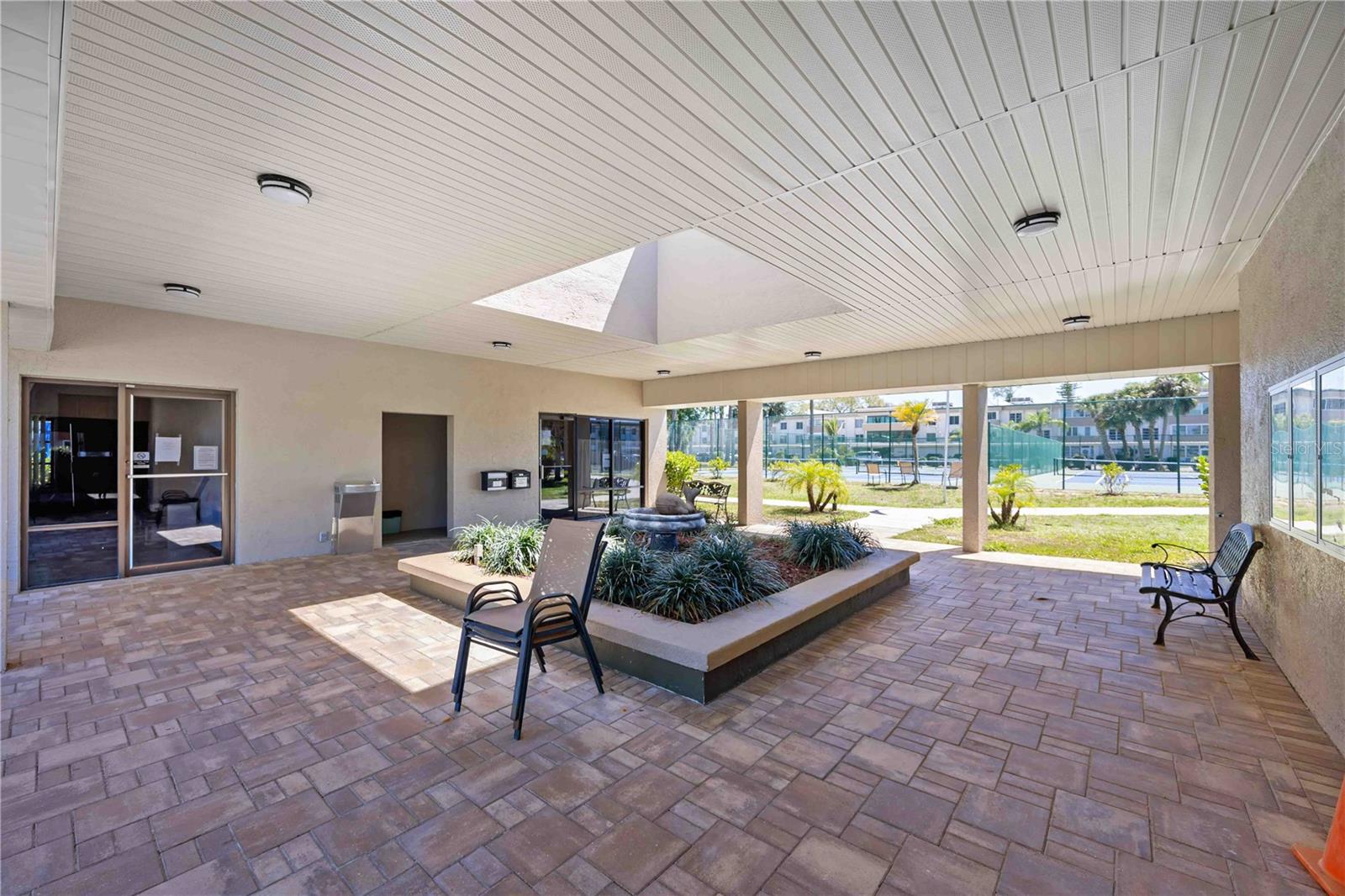 Image 43 of 59 For 2290 Aaron Street 312