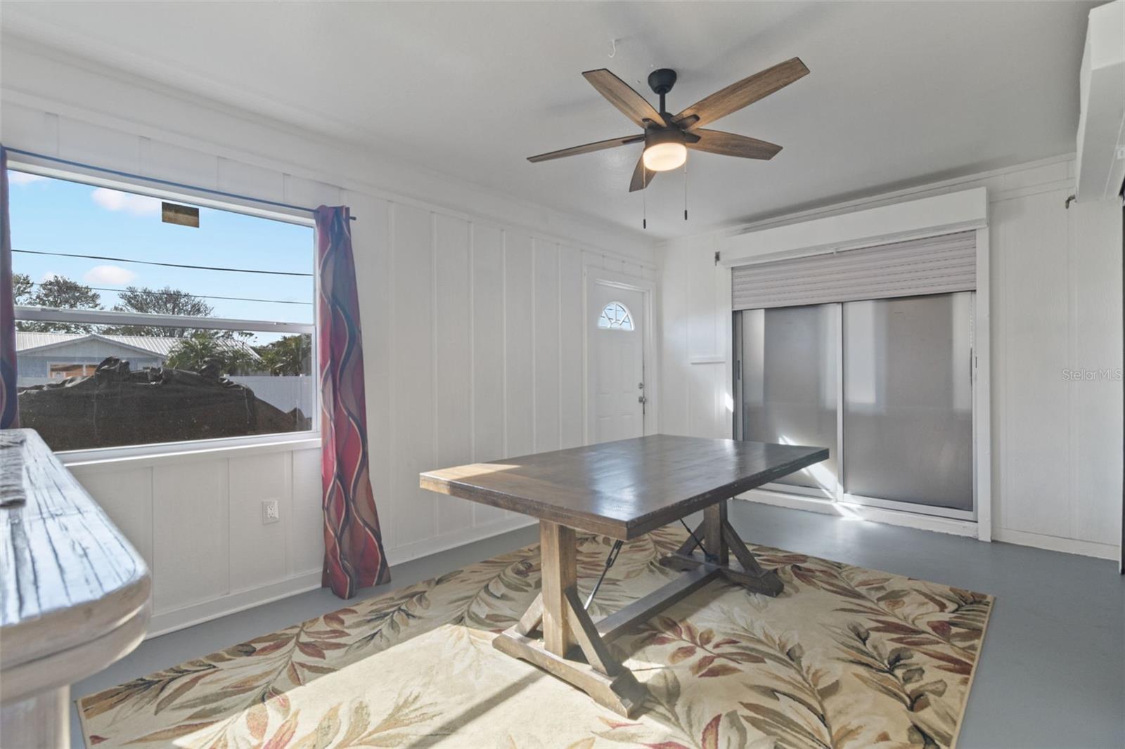 Image 24 of 34 For 3513 Great Neck Street