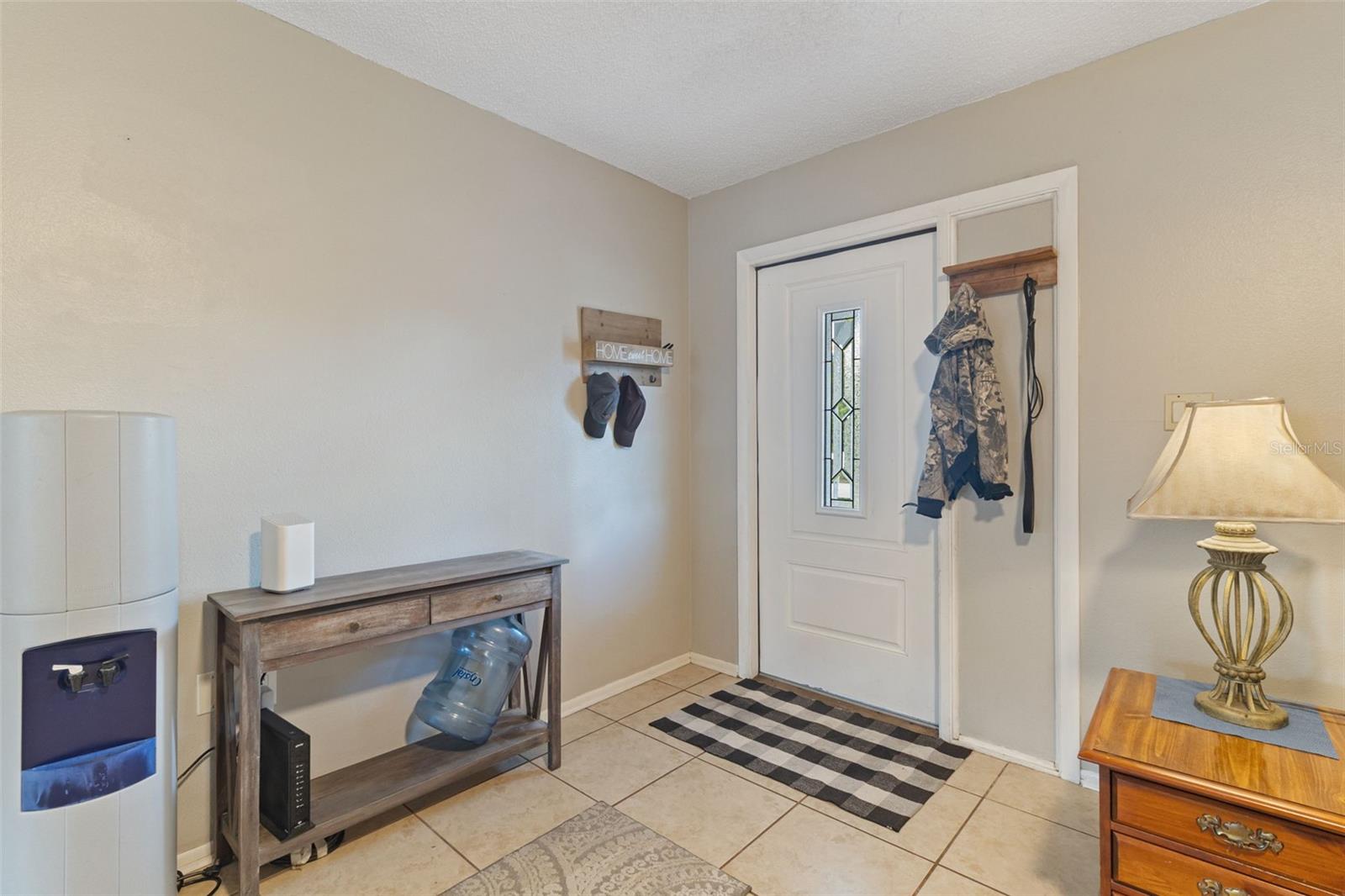 Image 3 of 34 For 3513 Great Neck Street