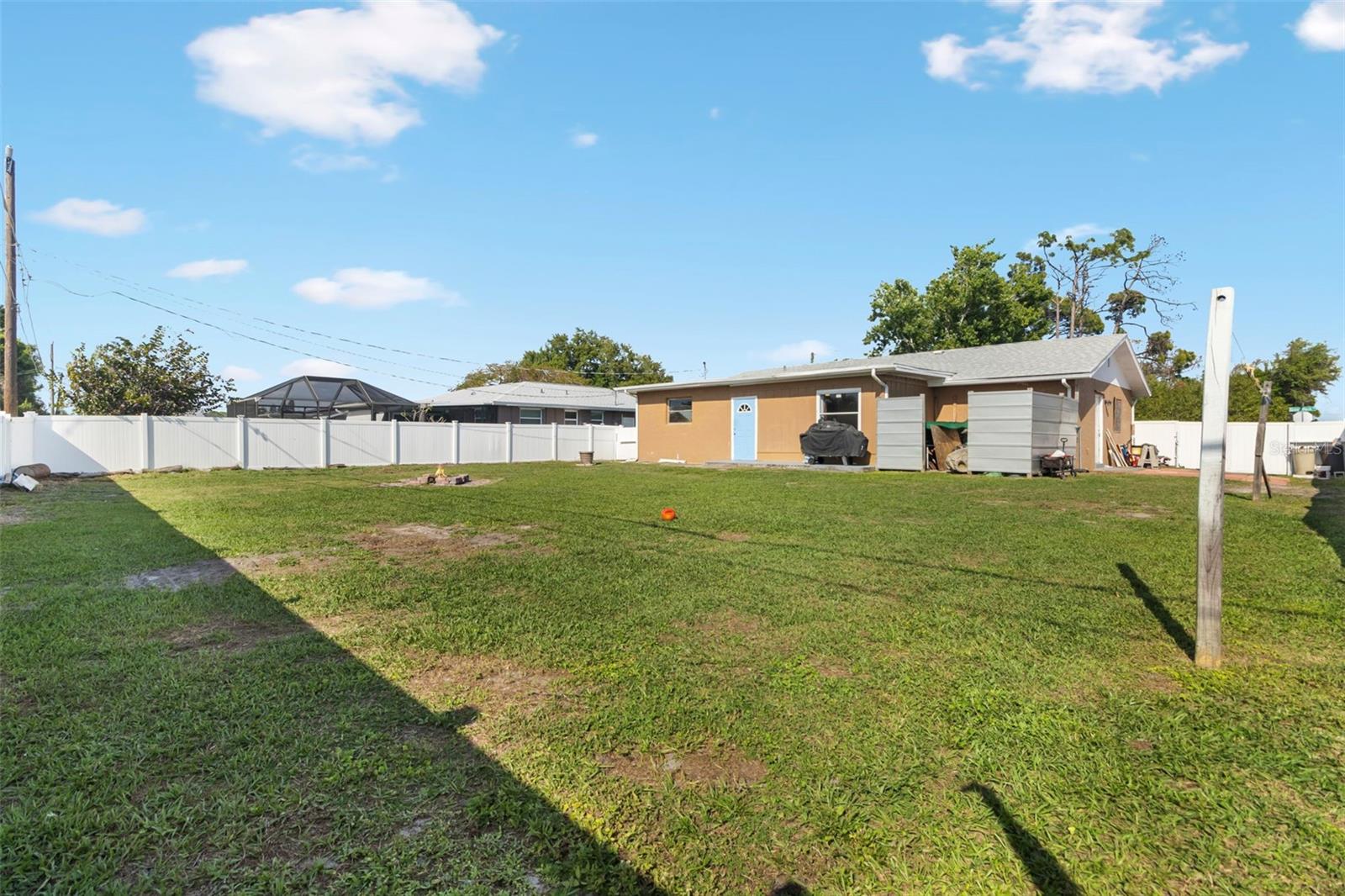 Image 30 of 34 For 3513 Great Neck Street