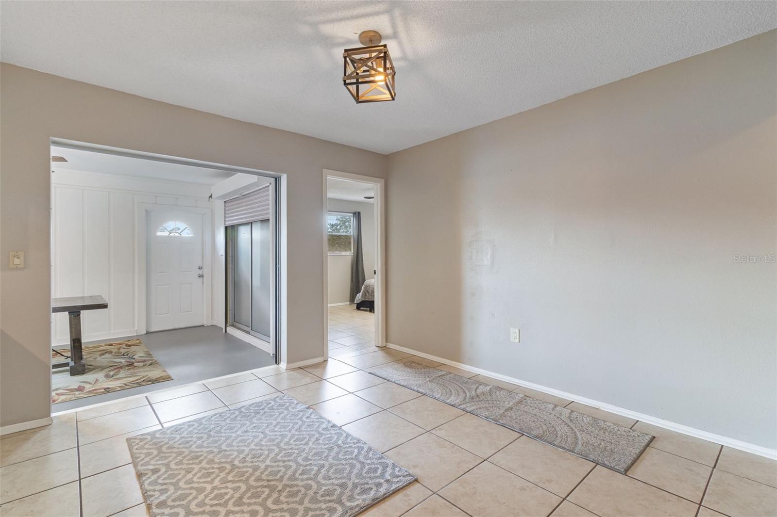 Image 7 of 34 For 3513 Great Neck Street