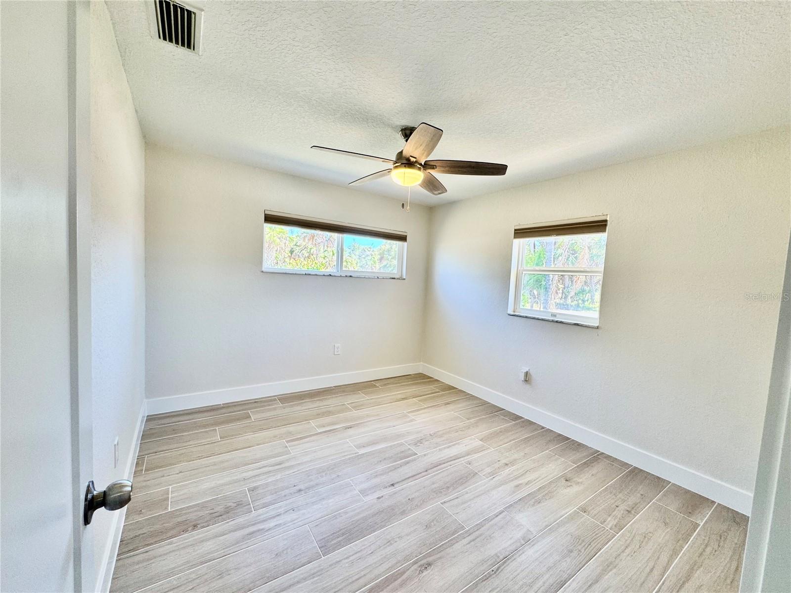 Image 12 of 16 For 24368 Blackbeard Boulevard