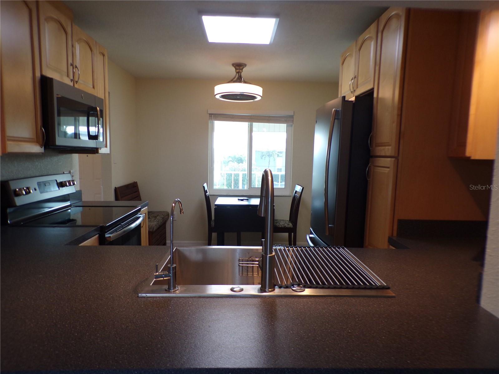 Image 15 of 43 For 1335 Mineo Dr G