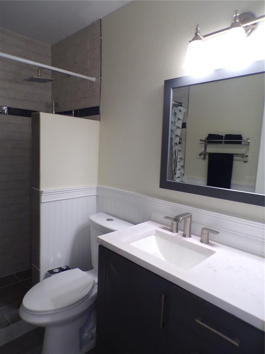 Image 23 of 43 For 1335 Mineo Dr G