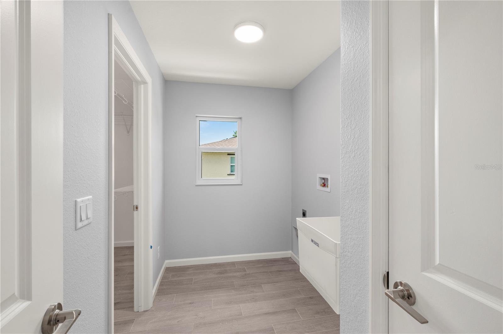 Image 27 of 33 For 2504 Jamaica Street