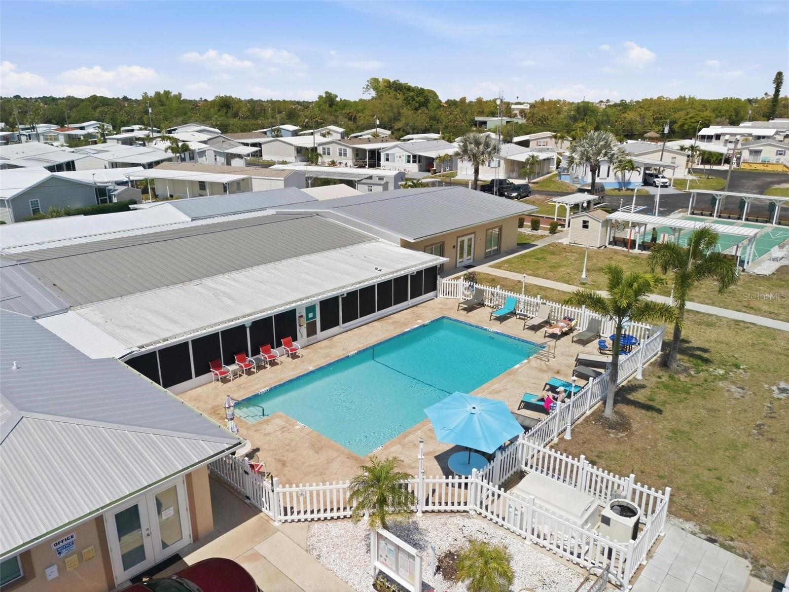 Image 11 of 46 For 10101 Burnt Store Road 17