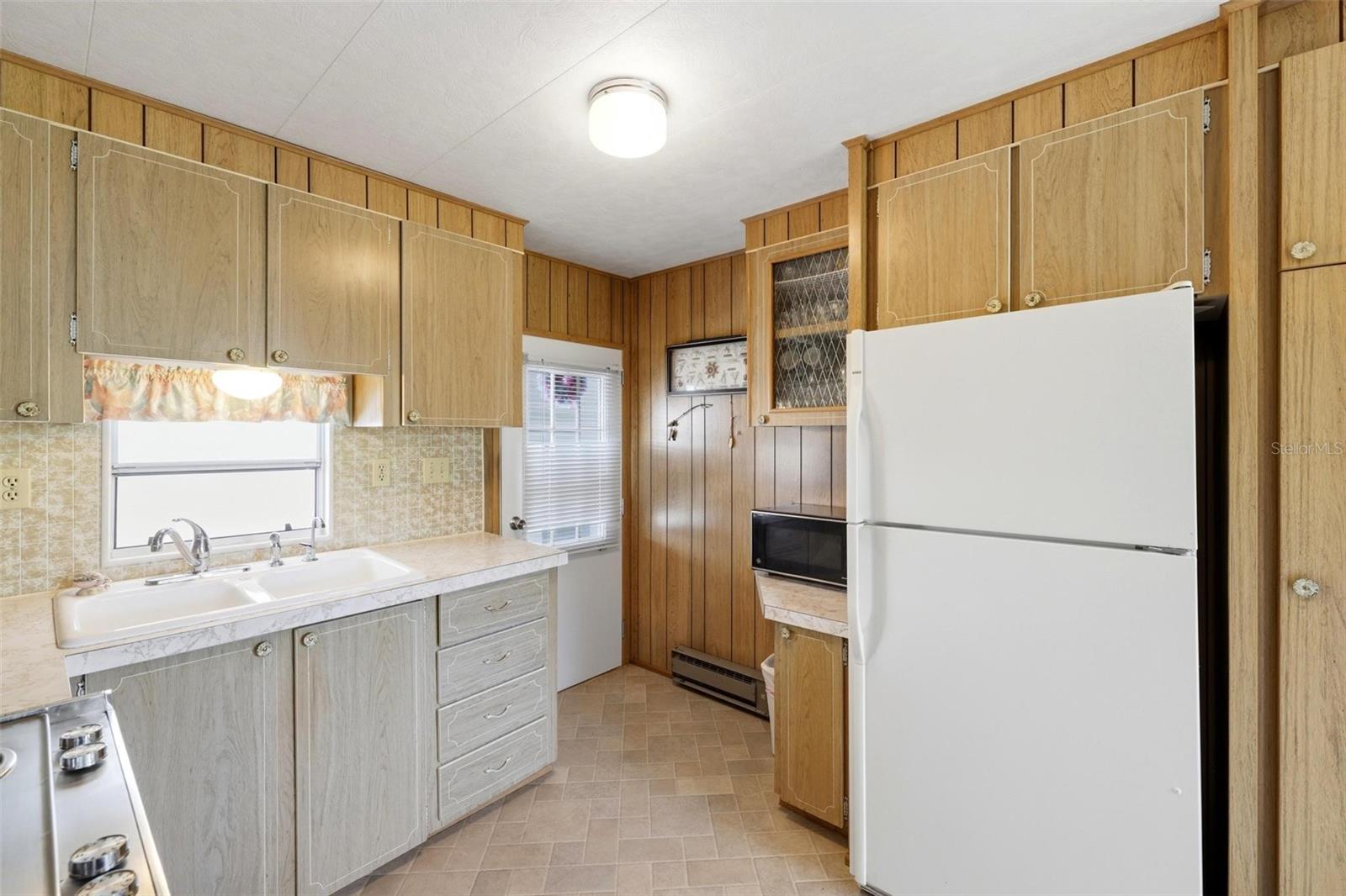 Image 17 of 46 For 10101 Burnt Store Road 17