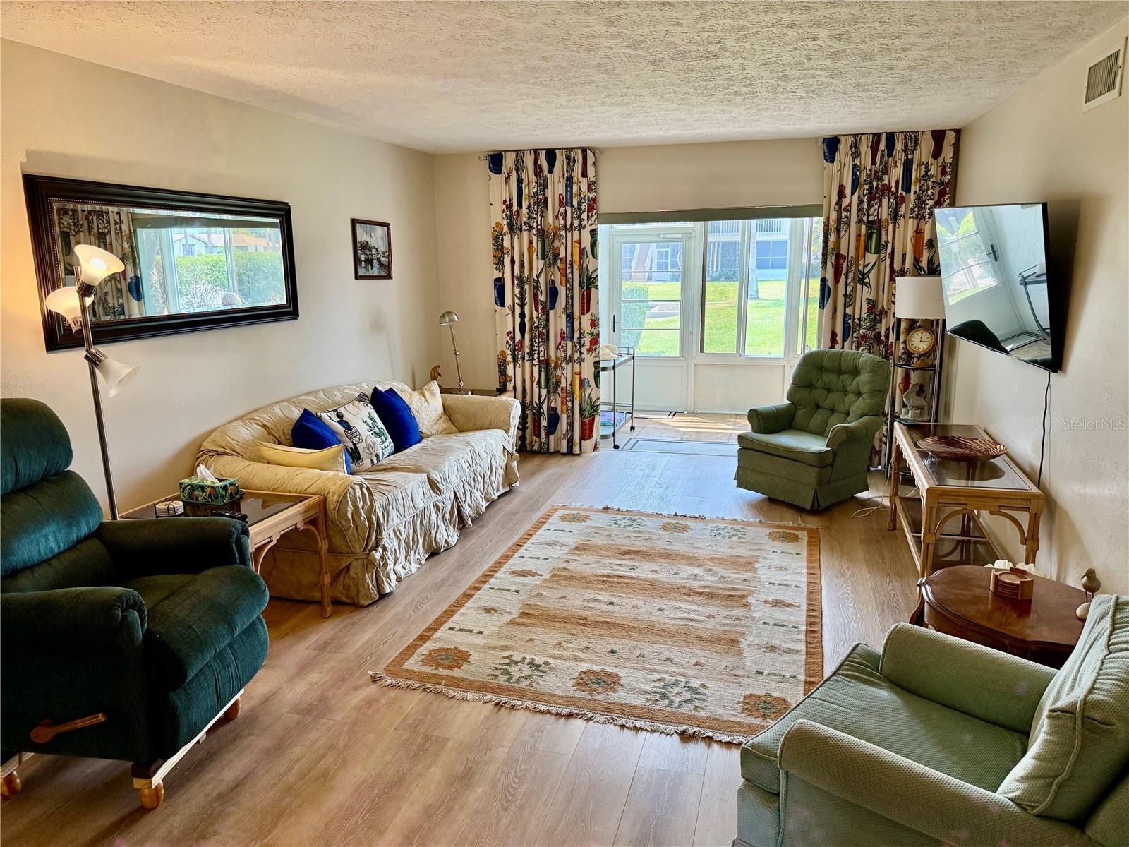 Image 13 of 40 For 806 46th Street 1f