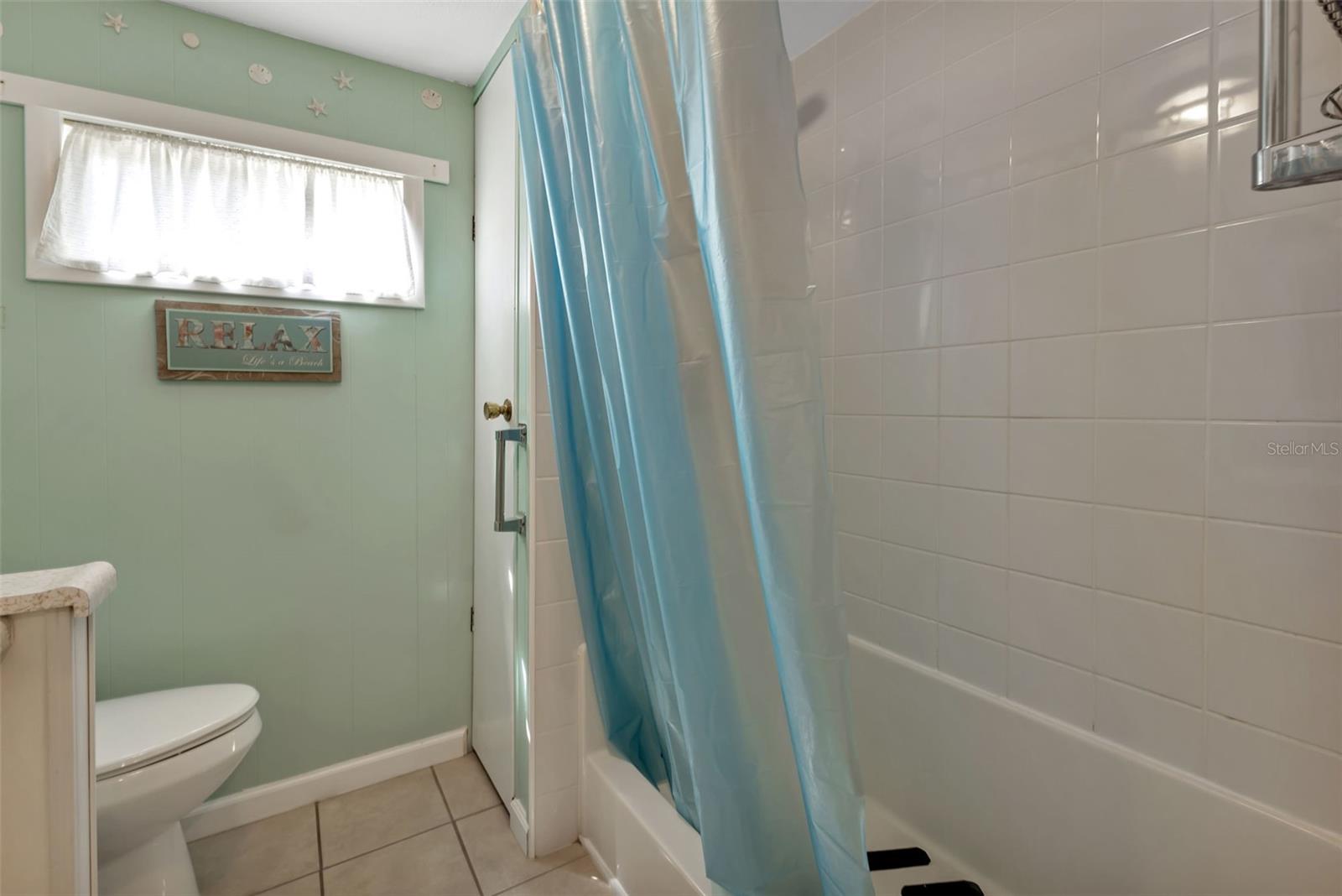 Image 21 of 68 For 10100 Burnt Store Road 118