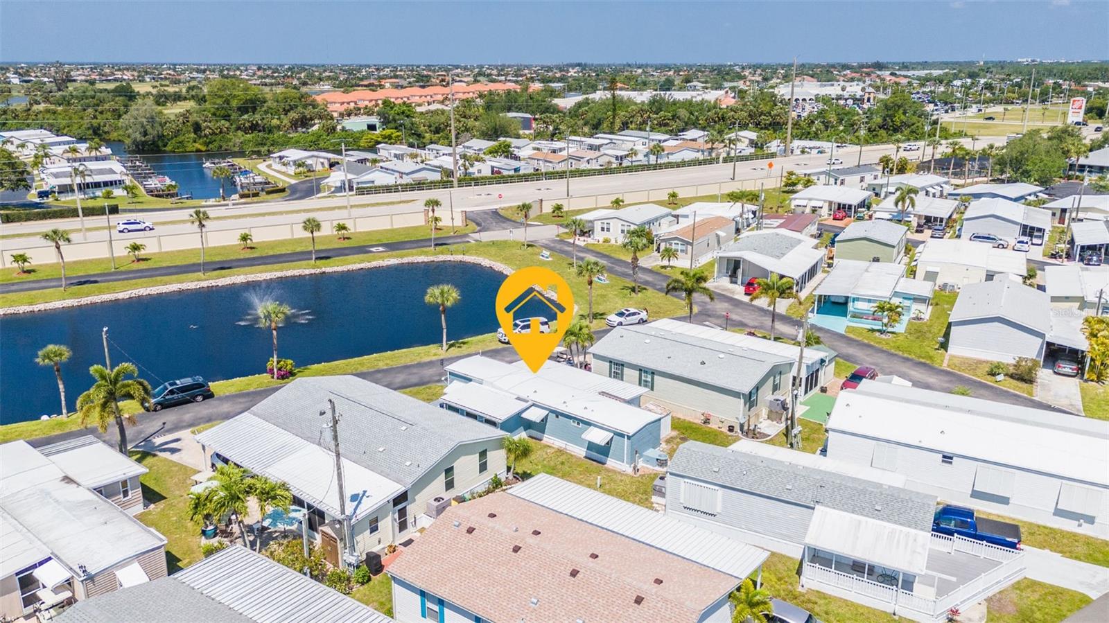 Image 34 of 68 For 10100 Burnt Store Road 118