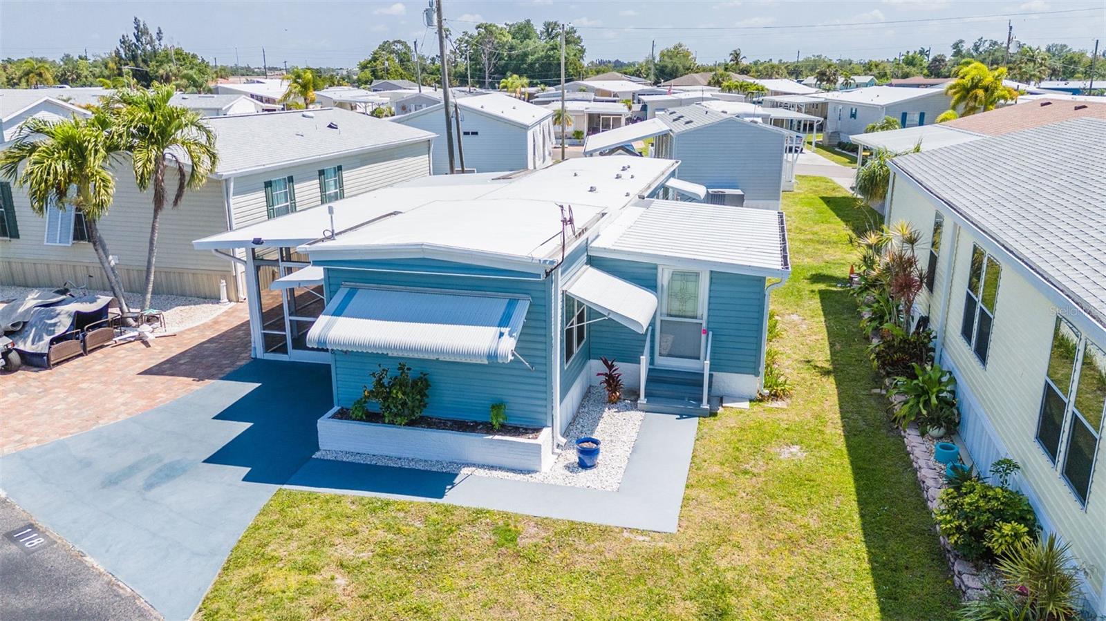 Image 37 of 68 For 10100 Burnt Store Road 118