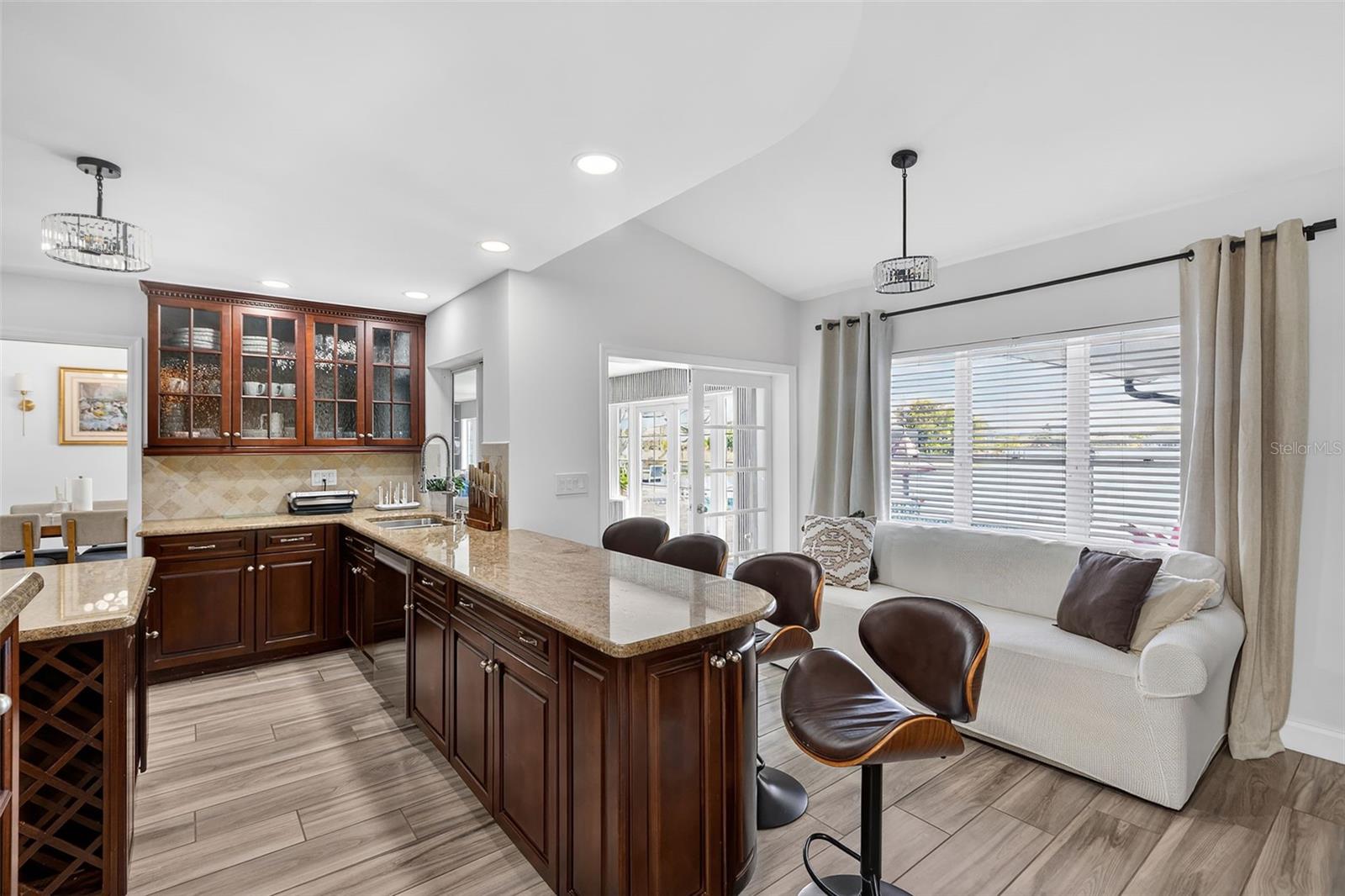 Image 14 of 49 For 29 10th Avenue