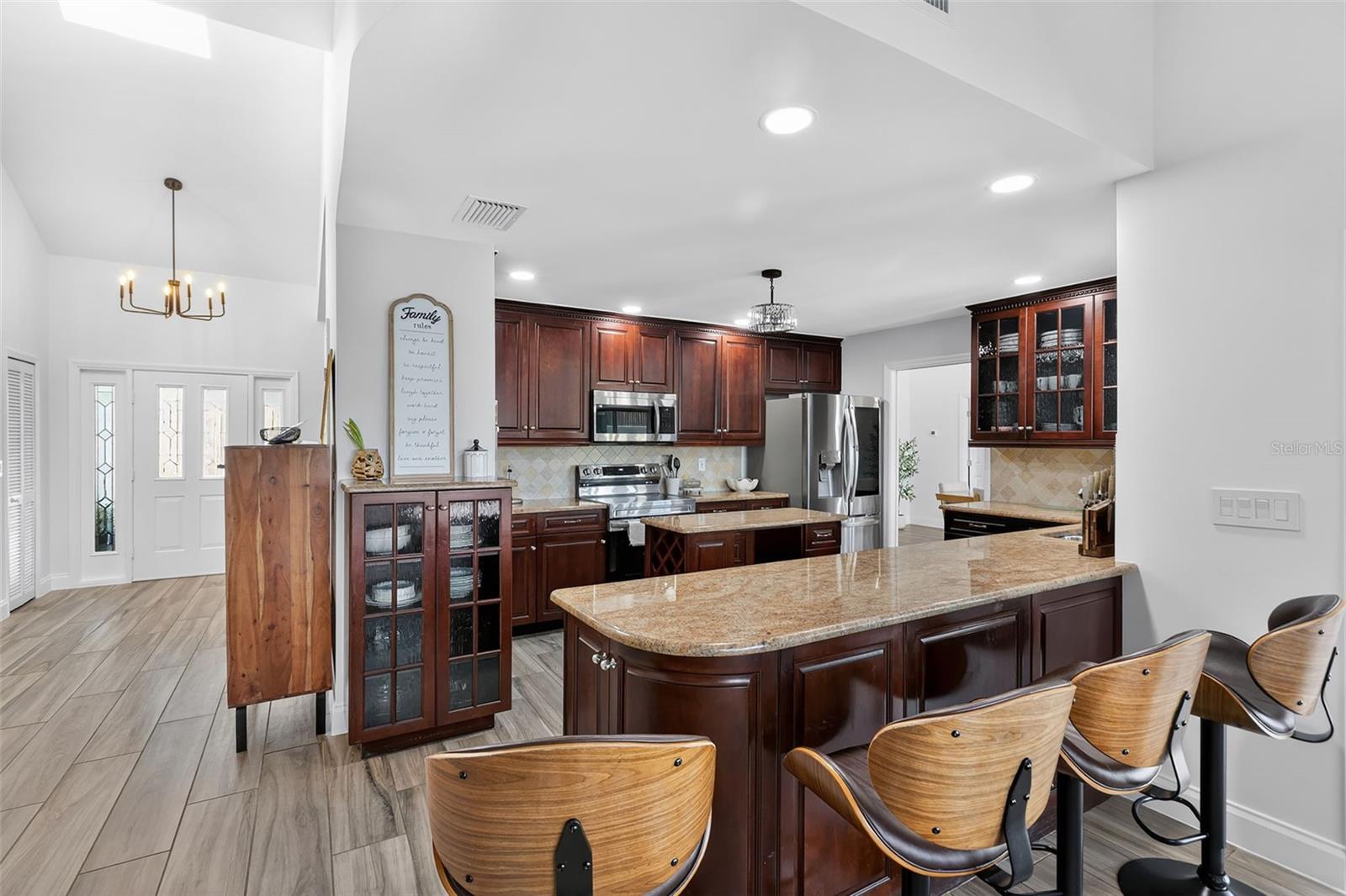 Image 15 of 49 For 29 10th Avenue