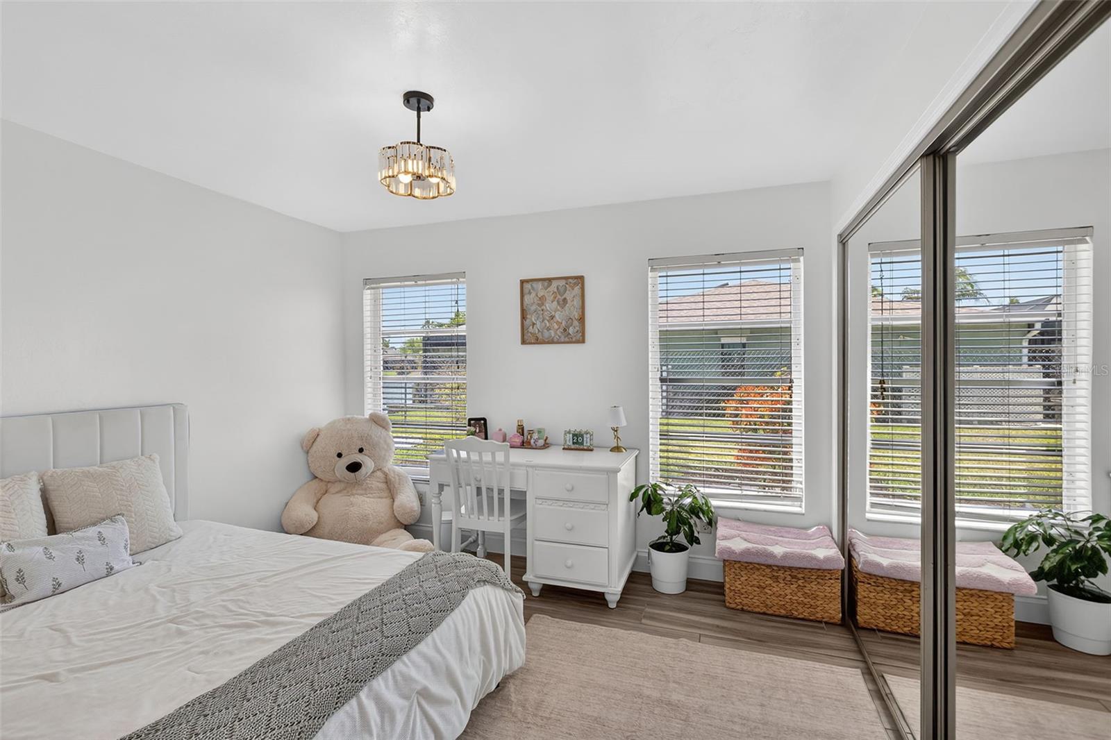 Image 24 of 49 For 29 10th Avenue