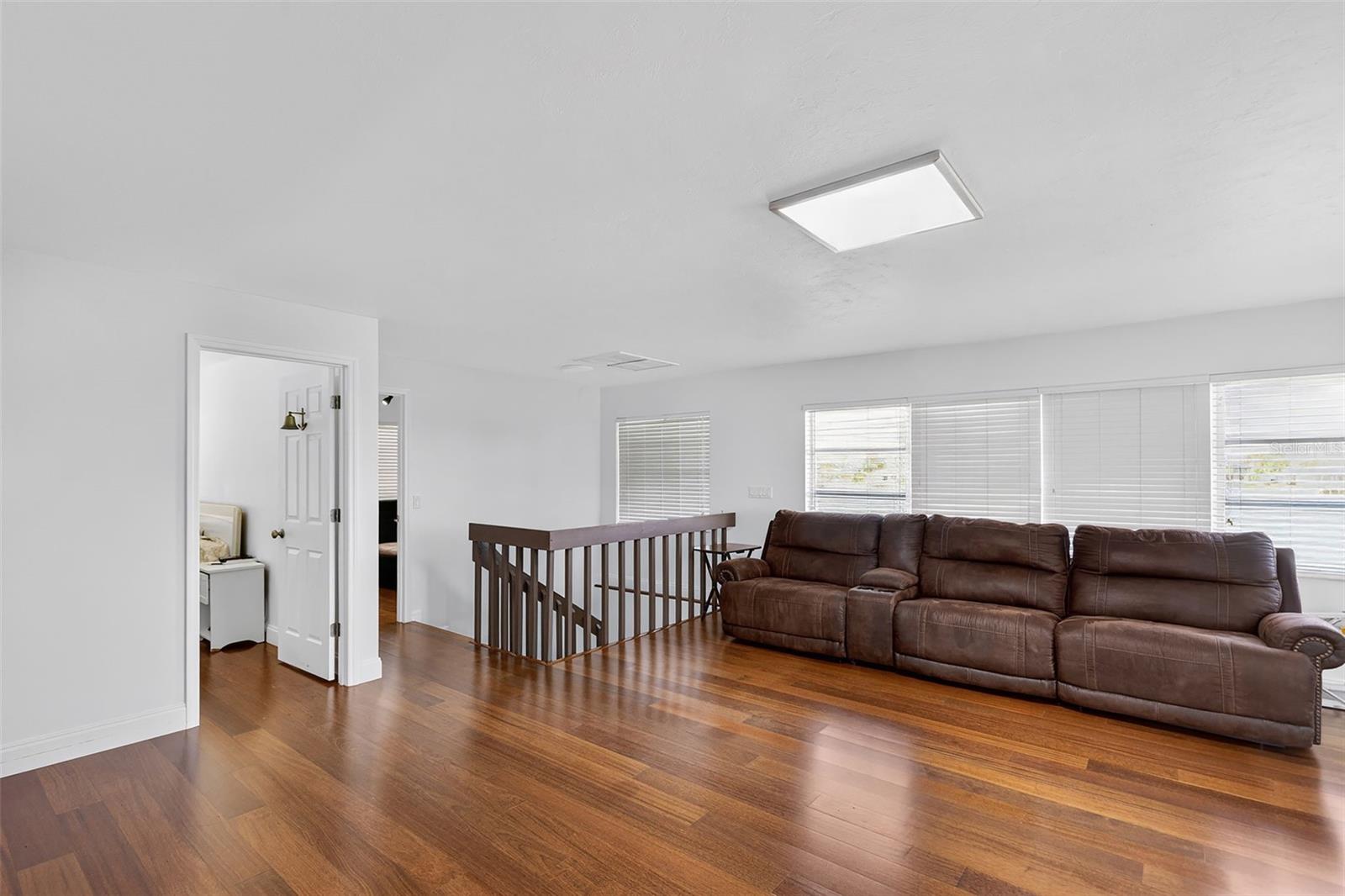 Image 37 of 49 For 29 10th Avenue