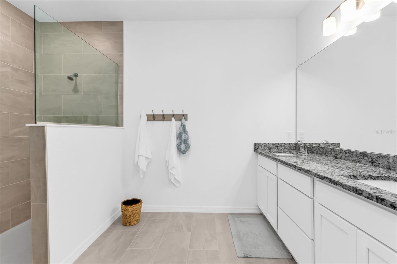 Image 23 of 50 For 223 Rio De Janeiro Avenue