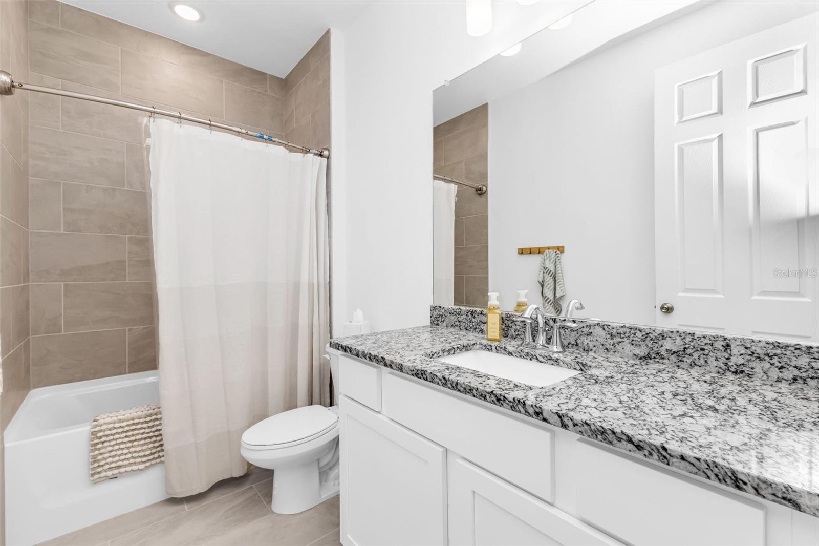 Image 30 of 50 For 223 Rio De Janeiro Avenue