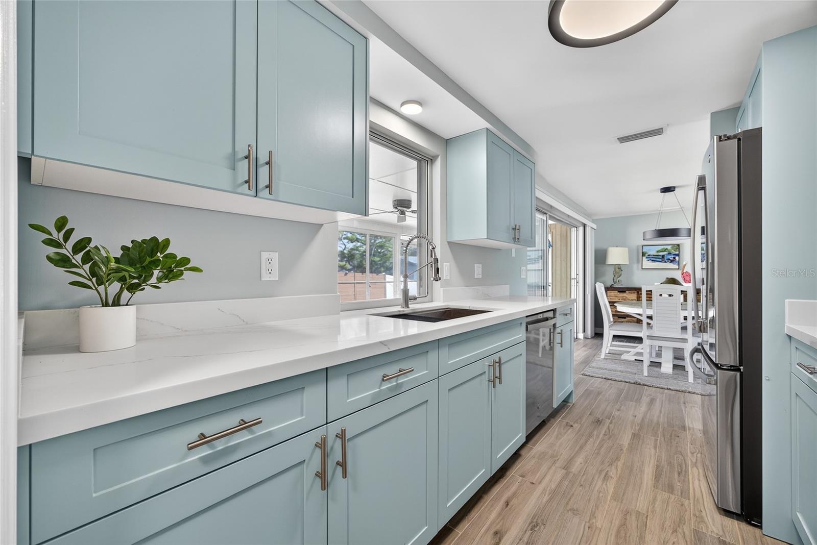 Image 12 of 48 For 6035 Manasota Key Road