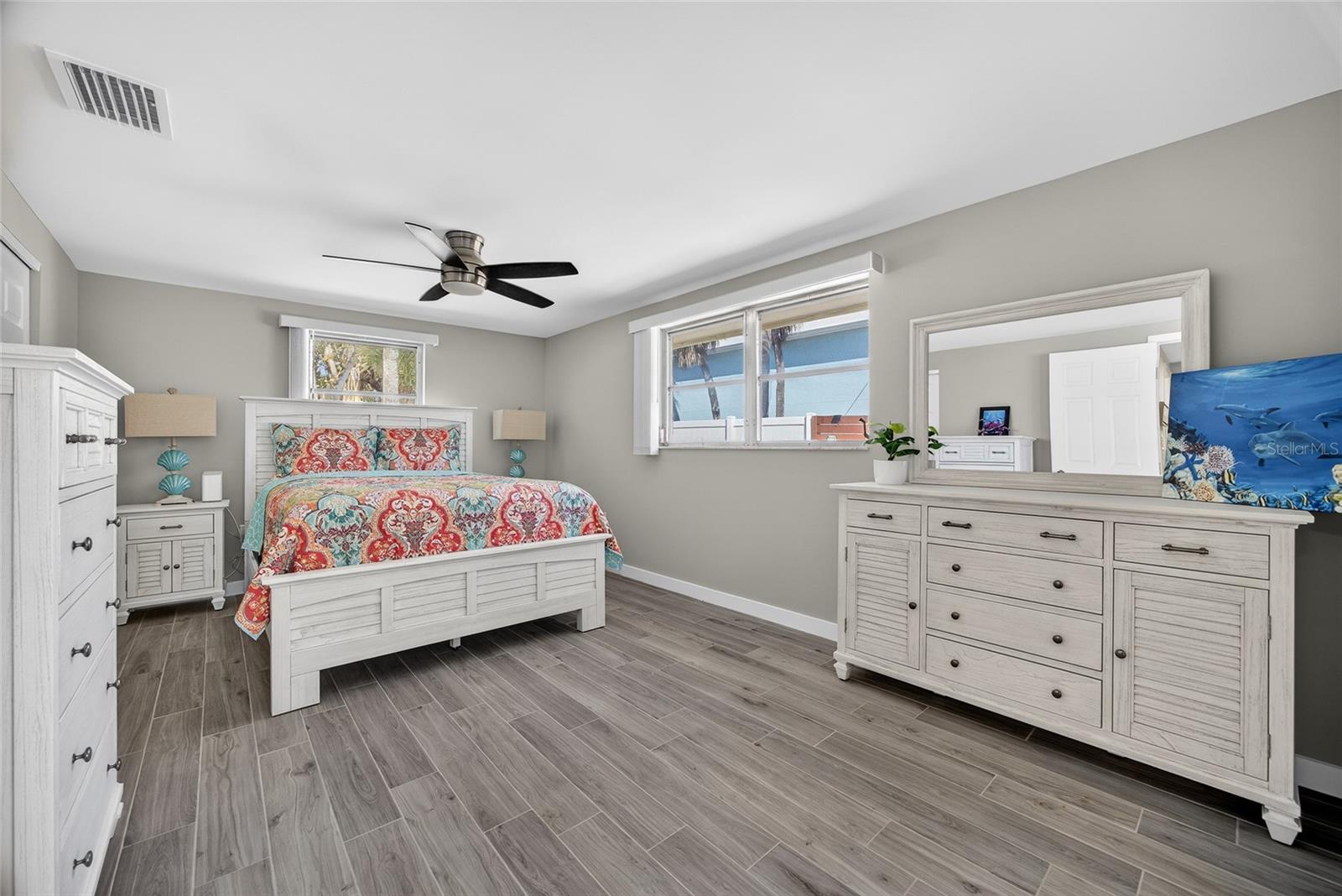 Image 20 of 48 For 6035 Manasota Key Road