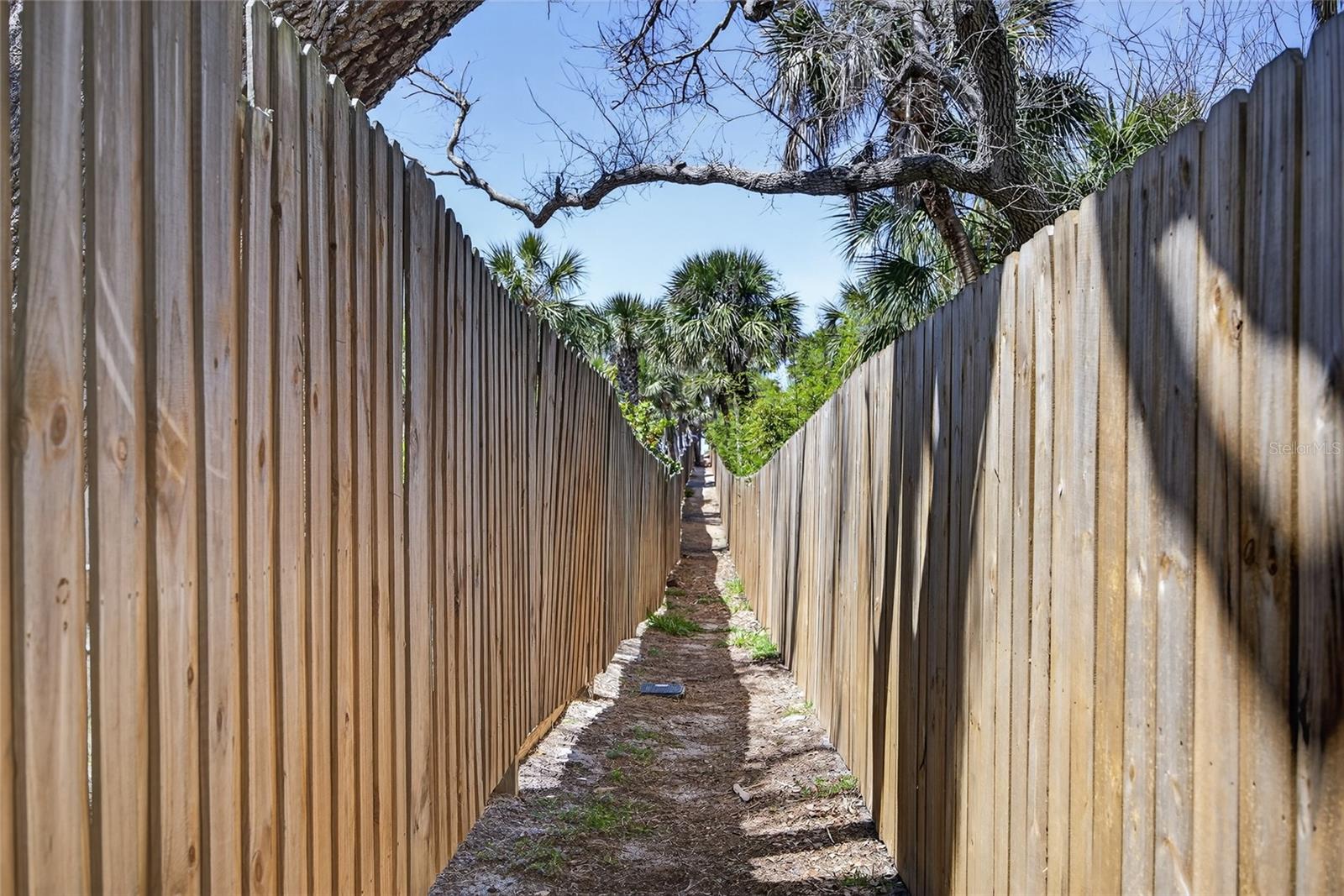 Image 39 of 48 For 6035 Manasota Key Road