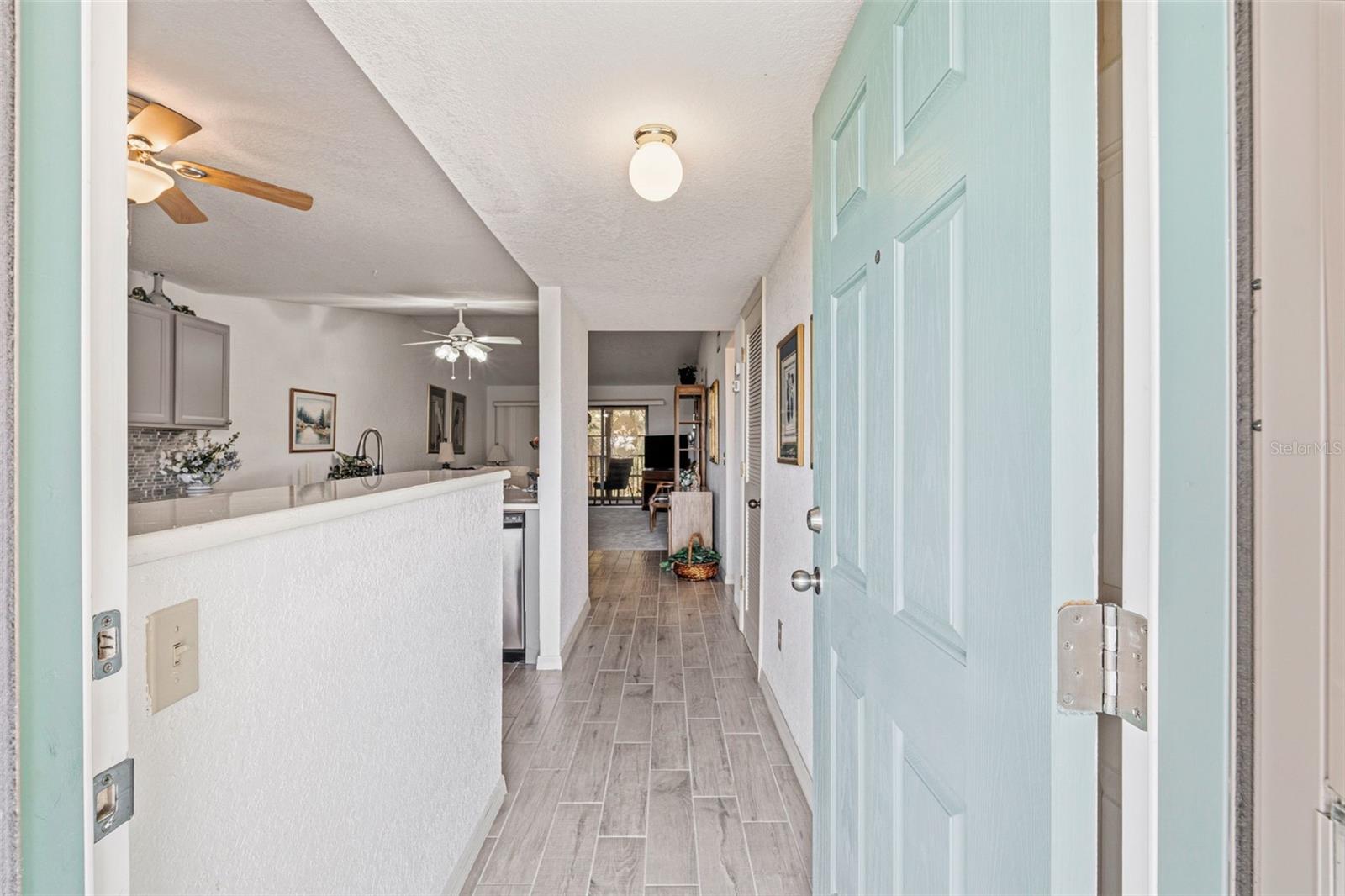 Image 4 of 35 For 175 Kings Highway 437