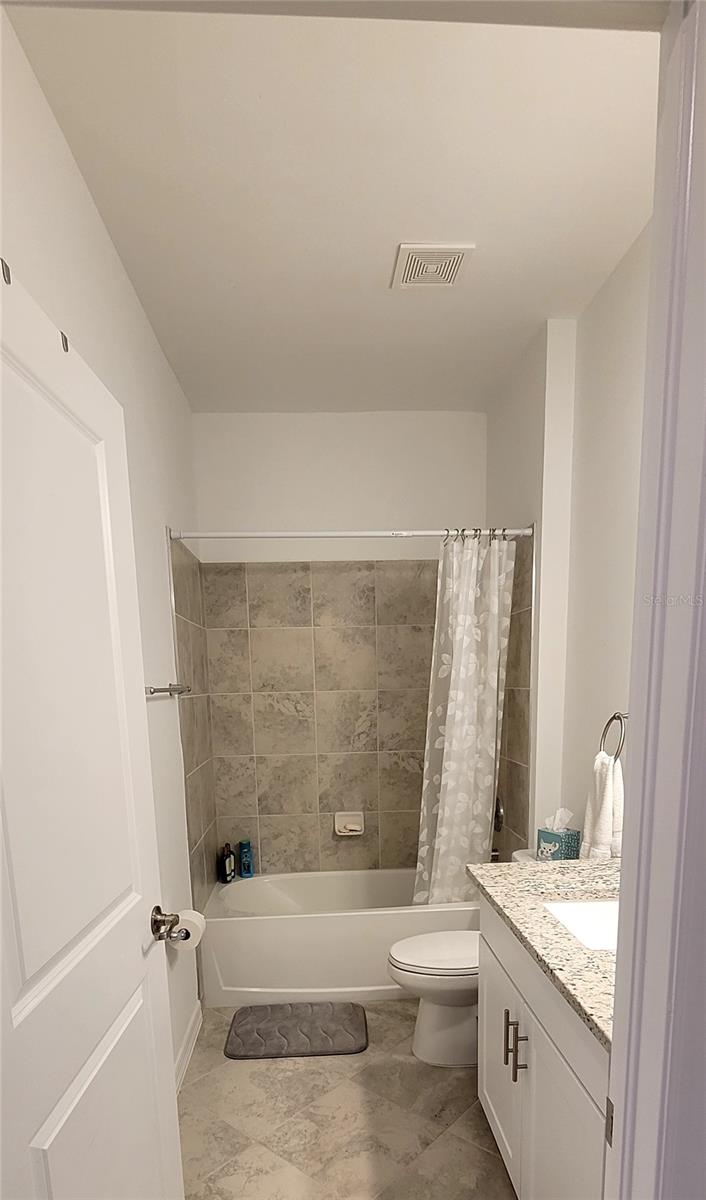 Image 13 of 15 For 2168 Gardenia Avenue