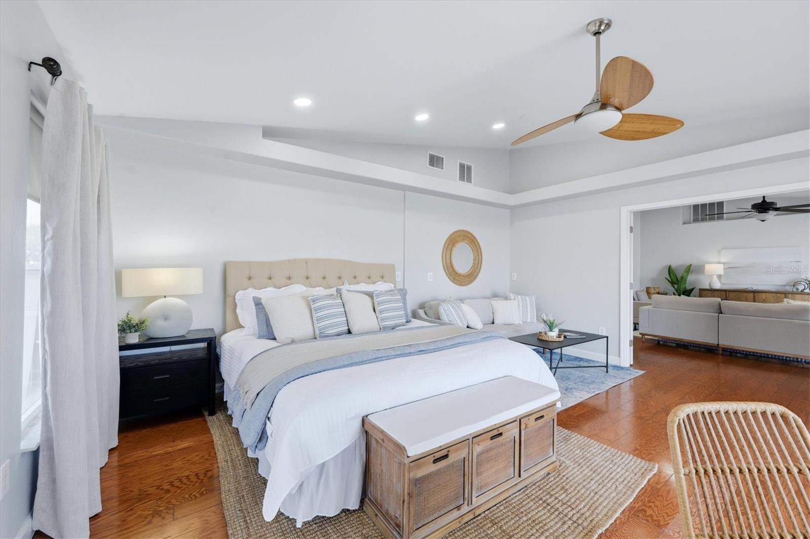 Image 22 of 52 For 3517 Port Charlotte Boulevard