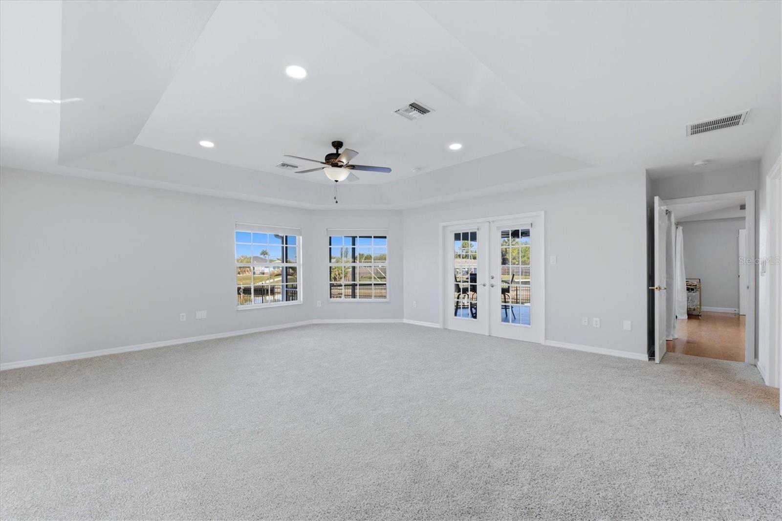 Image 24 of 52 For 3517 Port Charlotte Boulevard