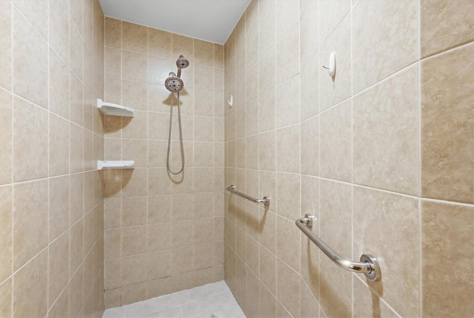 Image 32 of 52 For 3517 Port Charlotte Boulevard