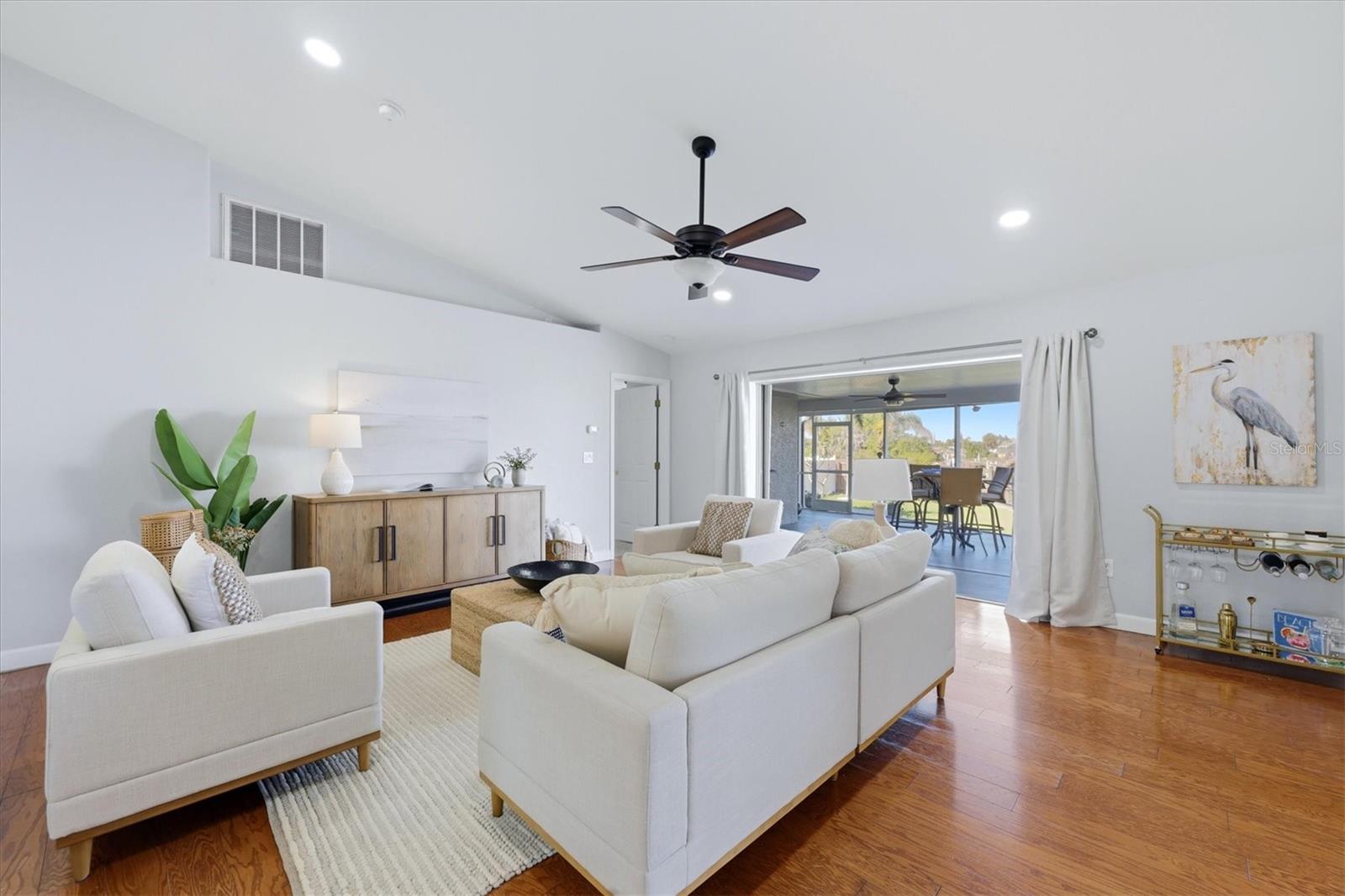 Image 9 of 52 For 3517 Port Charlotte Boulevard