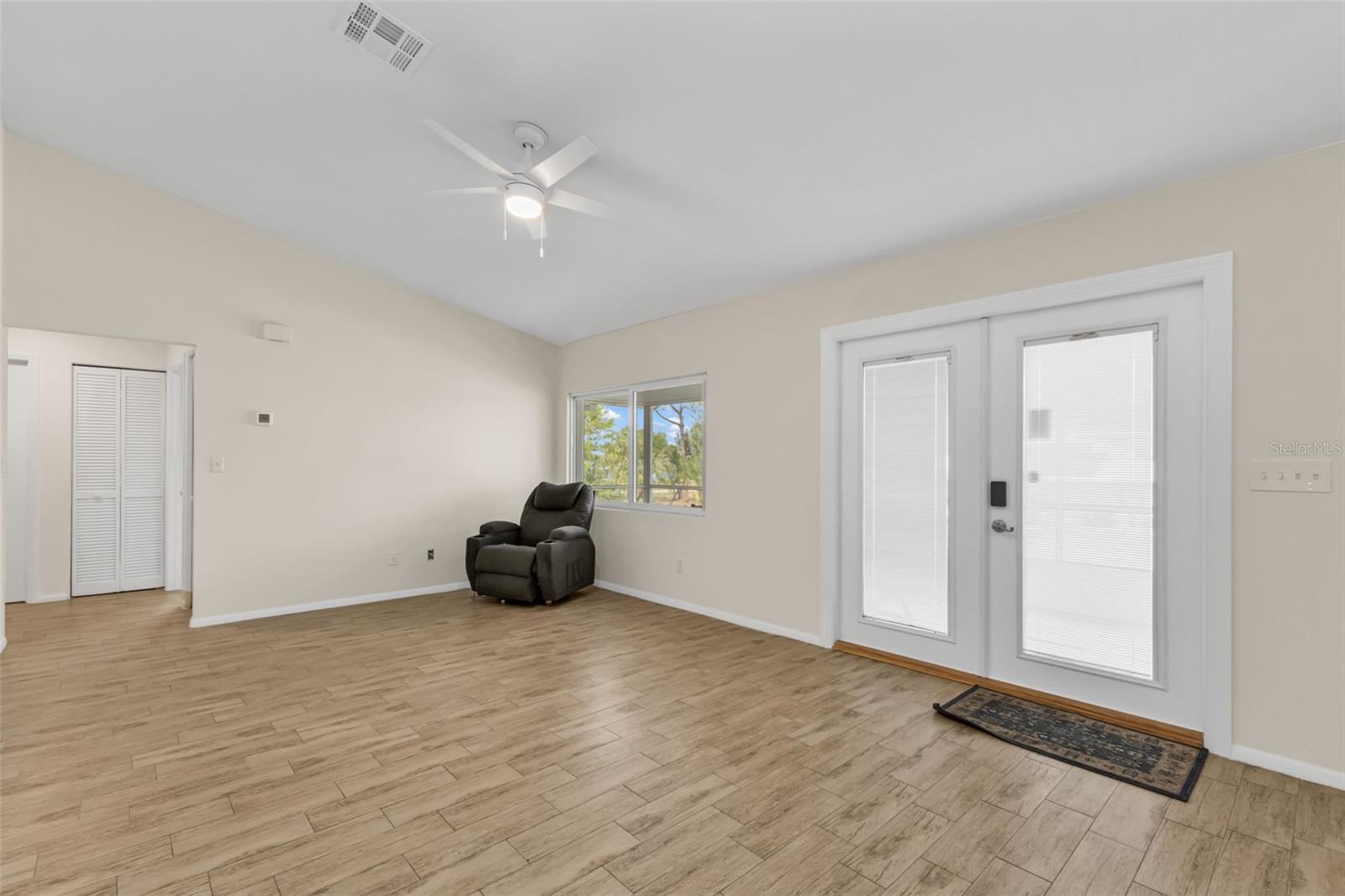 Image 13 of 70 For 3059 Holcomb Road