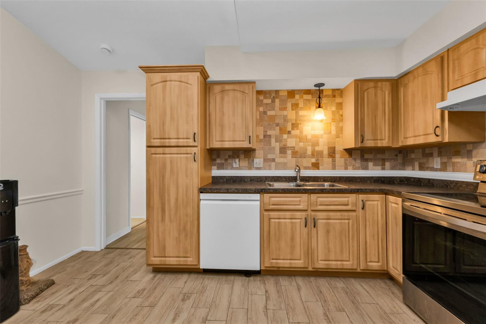 Image 19 of 70 For 3059 Holcomb Road