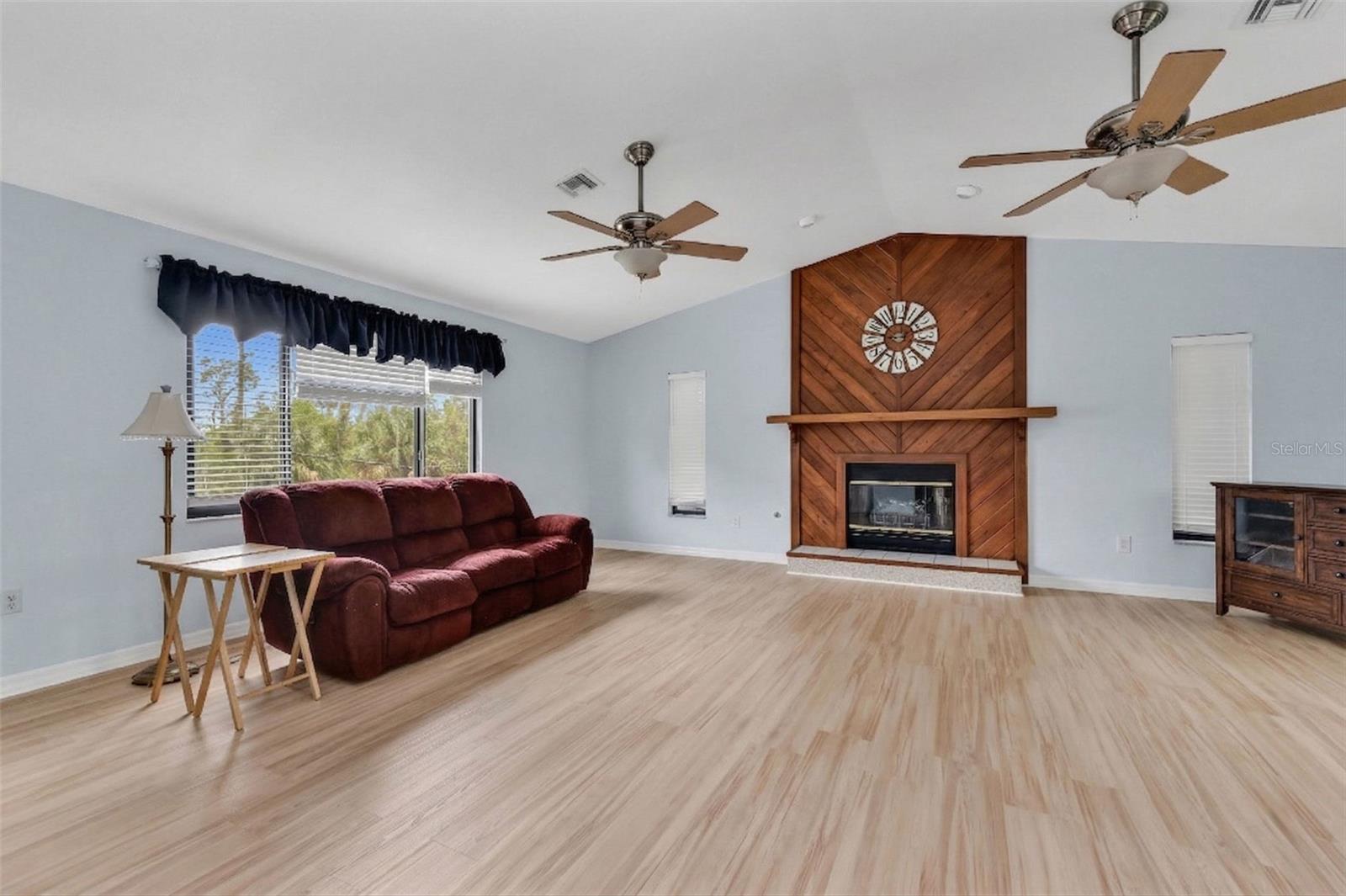 Image 27 of 70 For 3059 Holcomb Road