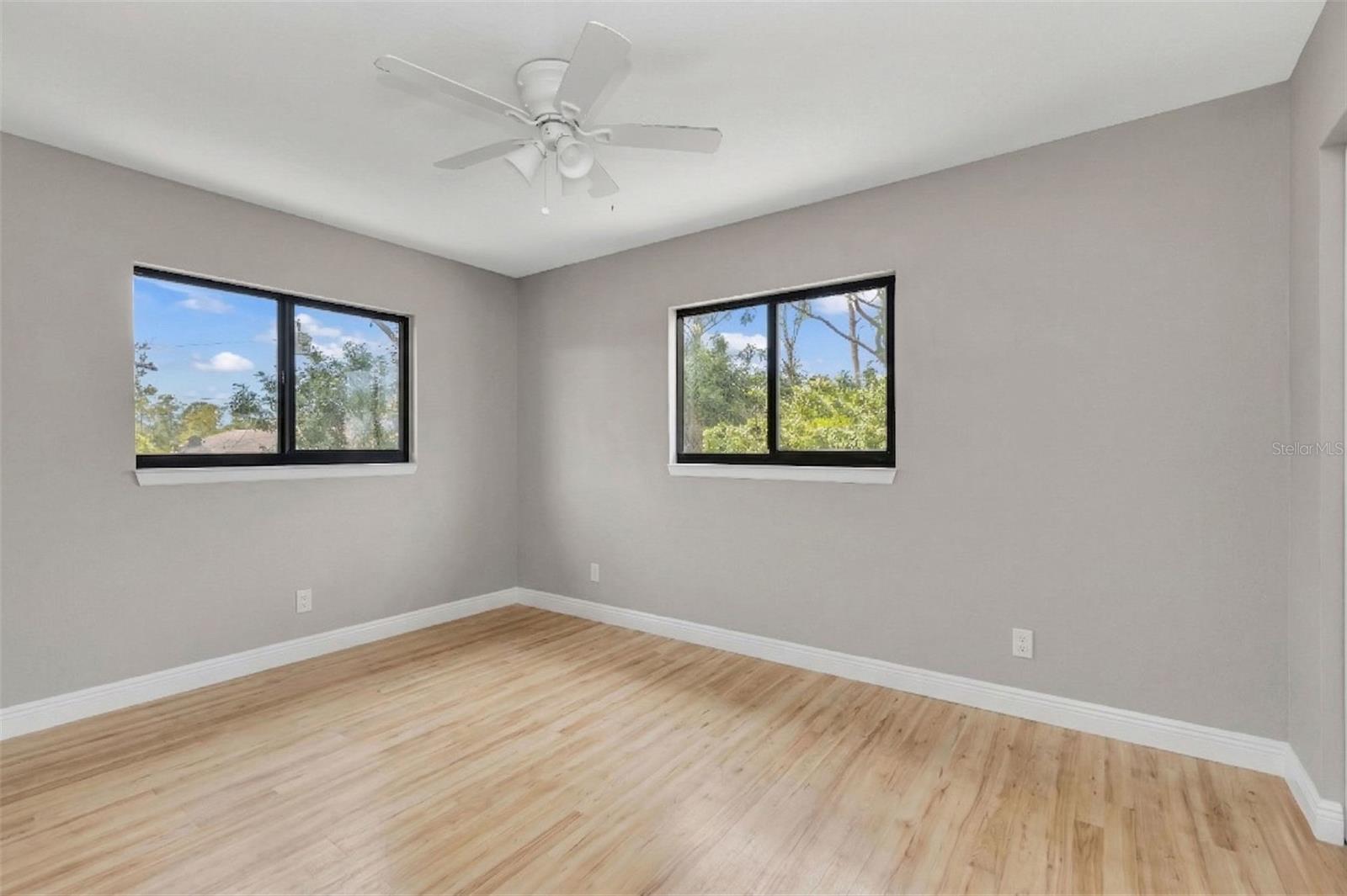 Image 33 of 70 For 3059 Holcomb Road