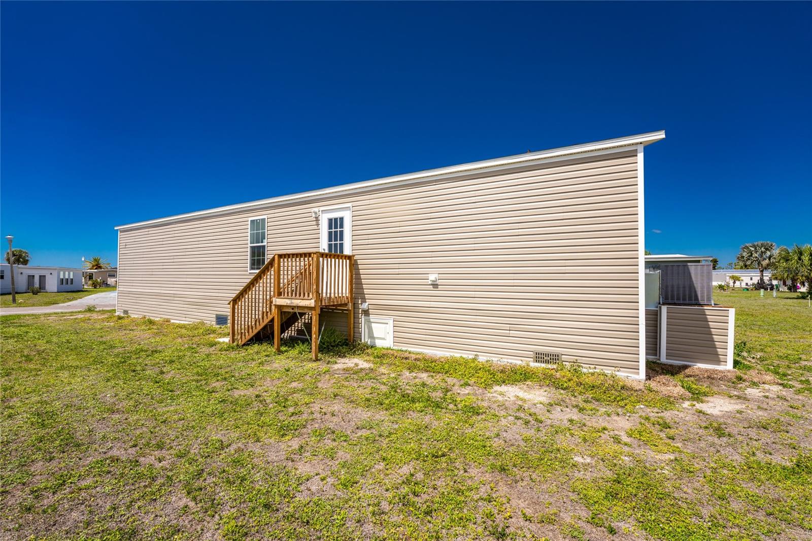 Image 20 of 37 For 7400 Beckley Street