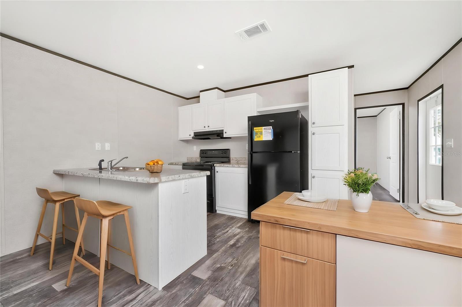 Image 3 of 37 For 7400 Beckley Street