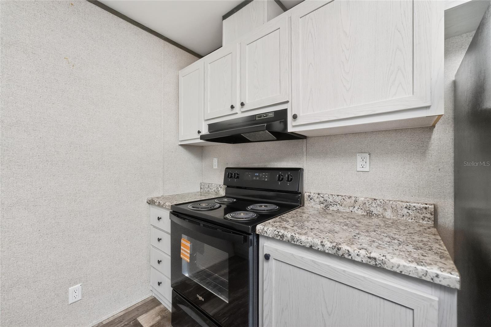 Image 5 of 37 For 7400 Beckley Street